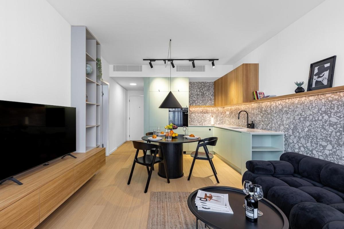 Apartment Stylish Haven Skypark Bratislava