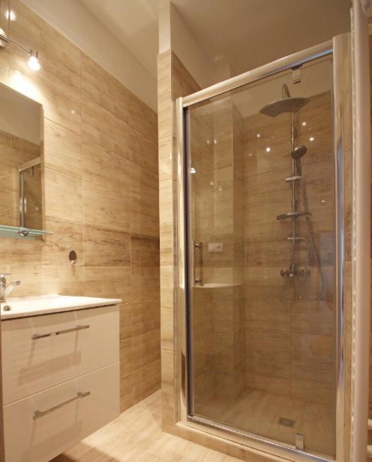 Homestay Au Private In Bratislava