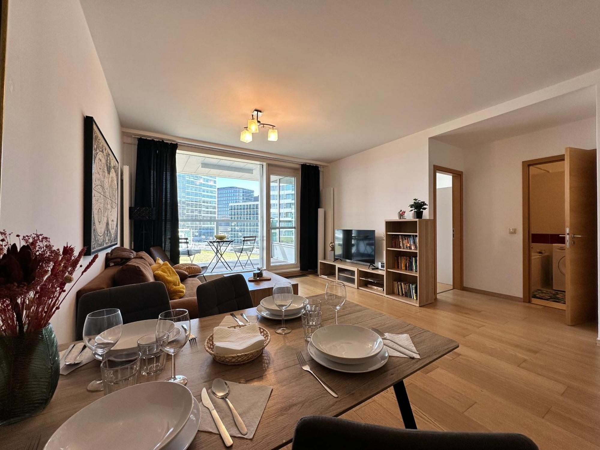 Self Check-in, Danube Bank, Free Parking Apartment