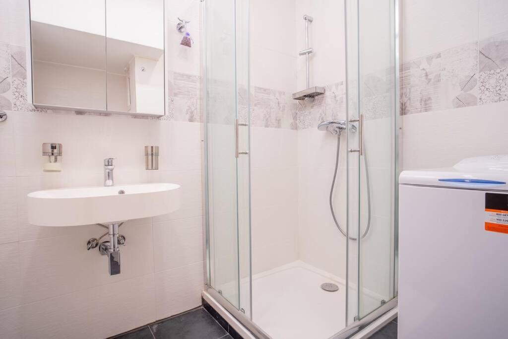 Sukromny Staromestsky V Uzasnej Lokalite/cozy Old-town In A Great Neighborhood Apartment