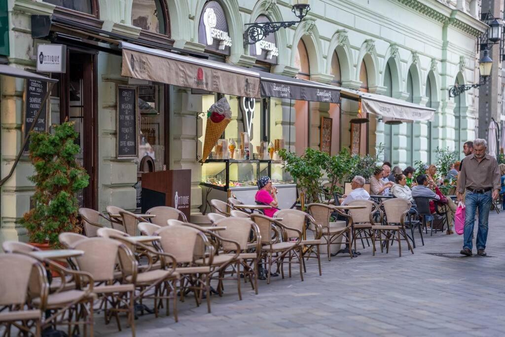 Sukromny Staromestsky V Uzasnej Lokalite/cozy Old-town In A Great Neighborhood Appartamento