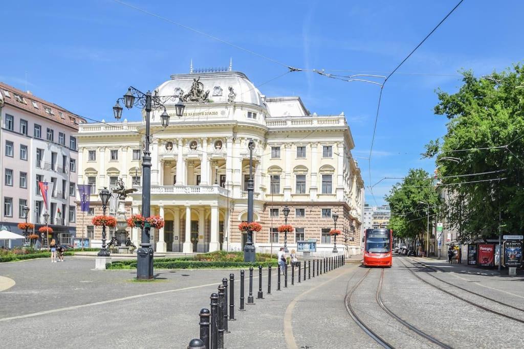 Cozy 2br In Heart Of Old Town * Bratislava