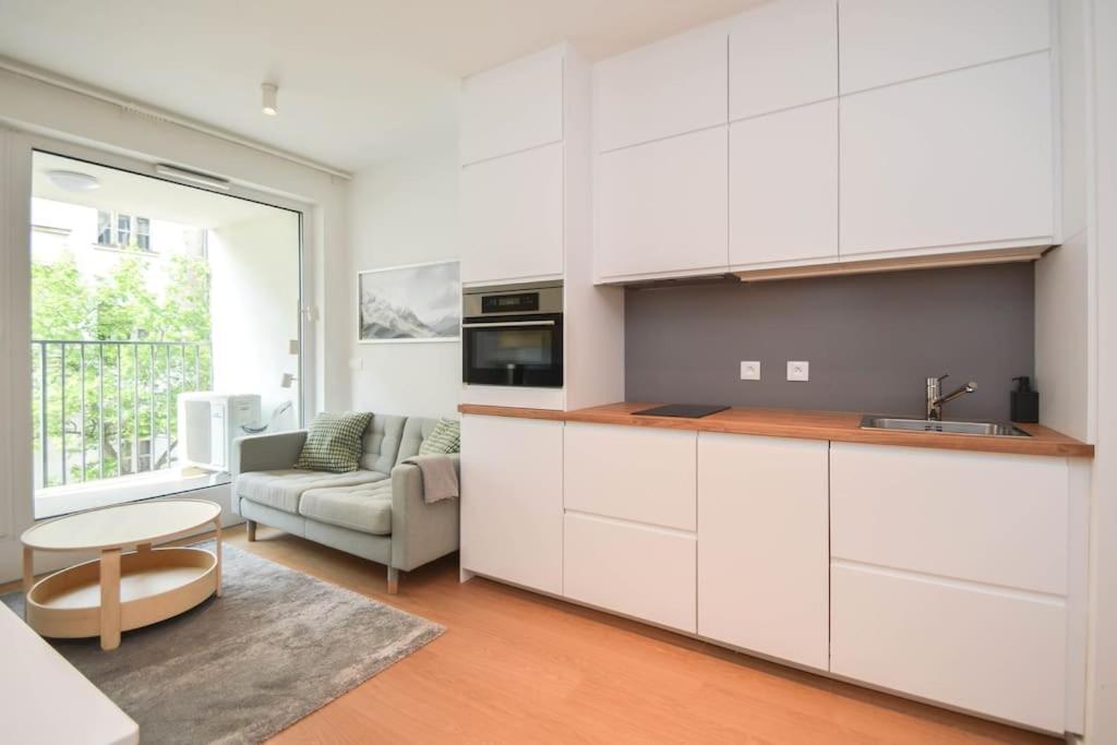 Luxury In Center Apartment *