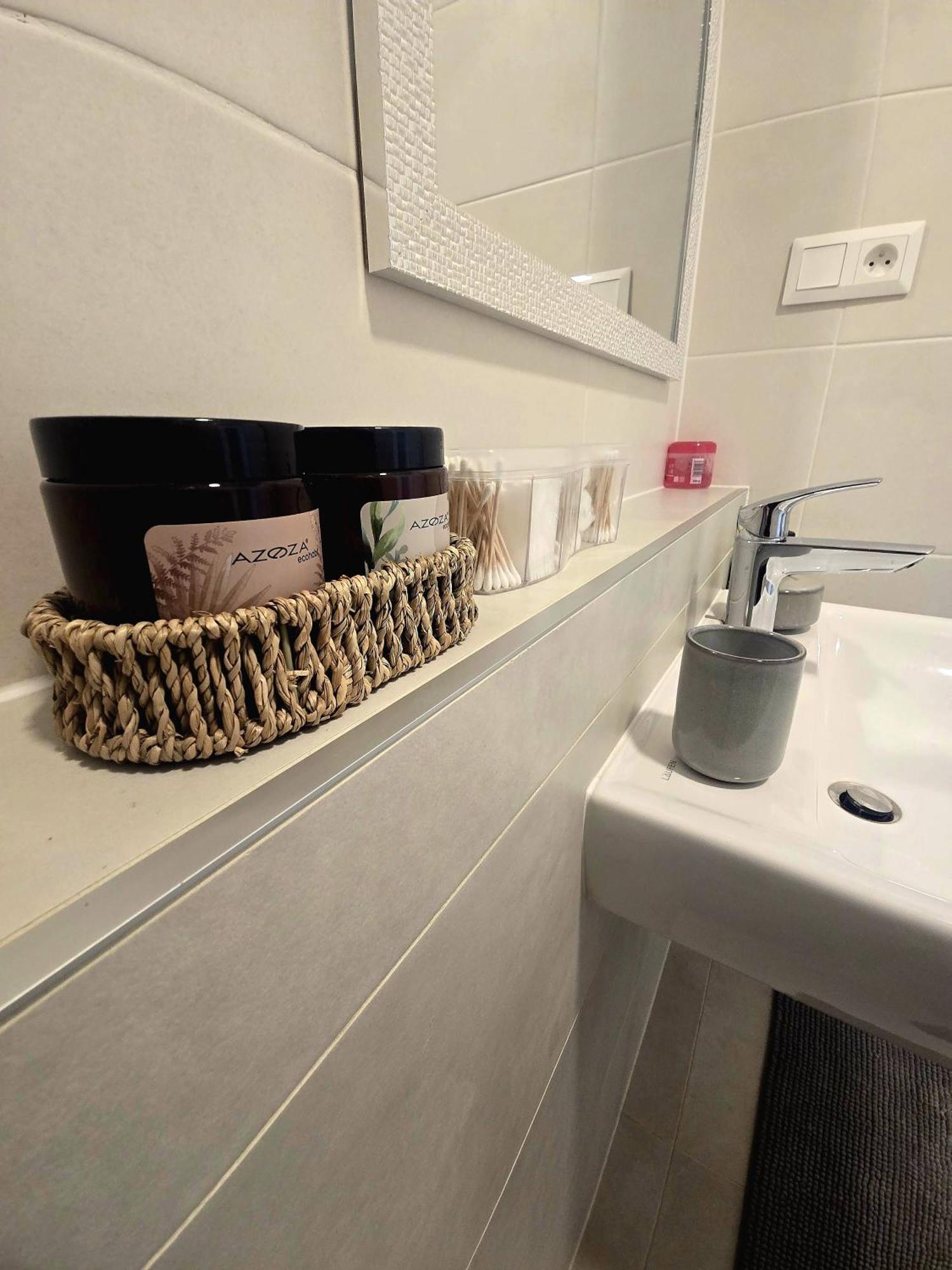 Like Home, Coffee Or Tea & Parking Free Apartment Bratislava
