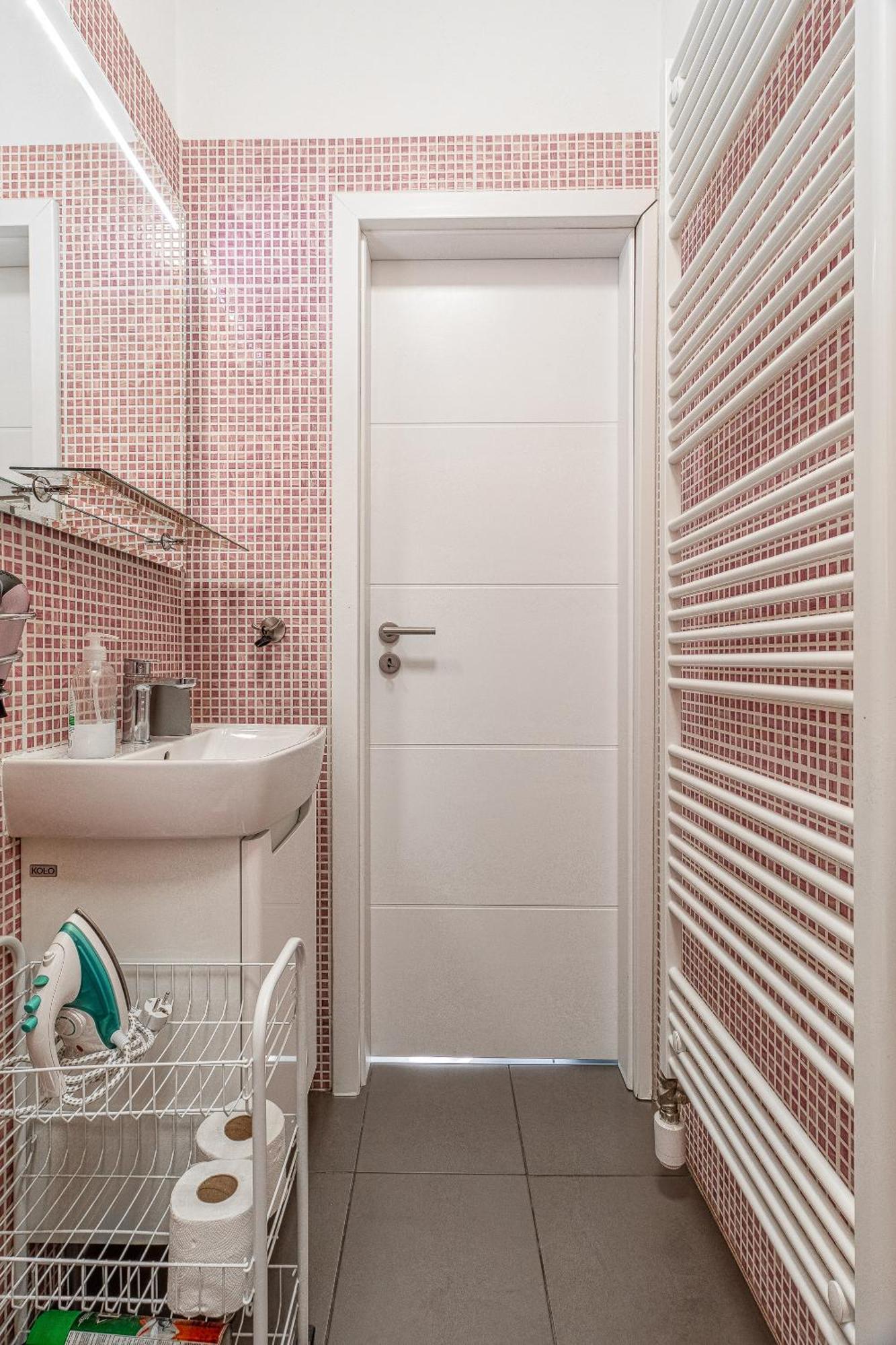 Apartment Jonas - Great Location Near Center *
