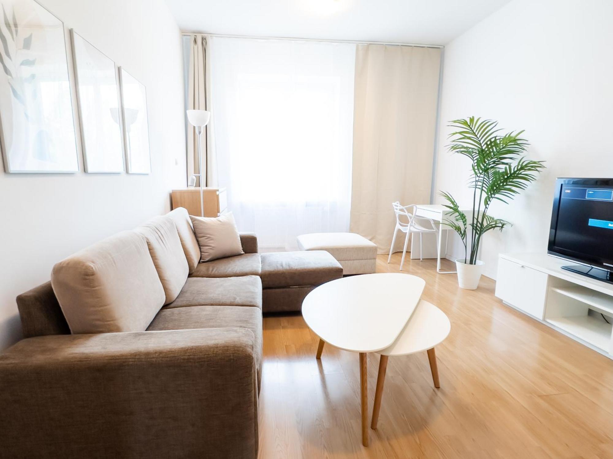 Sage Train Station Apartment *