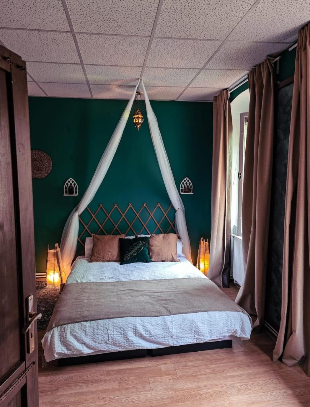 Atlas With Shared Bathroom * Bratislava