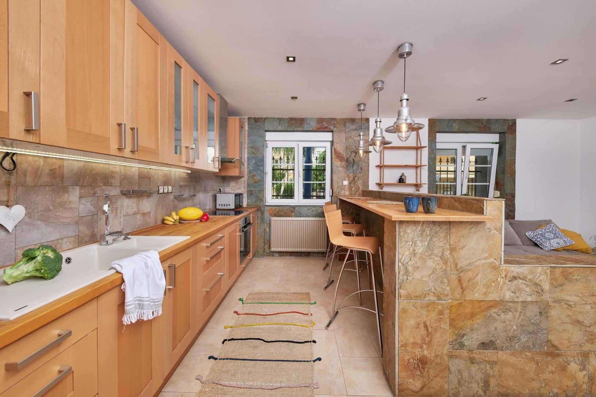 Milet Style And Spacy 2 Room Apartment With Ac In Bratislava Nivy *