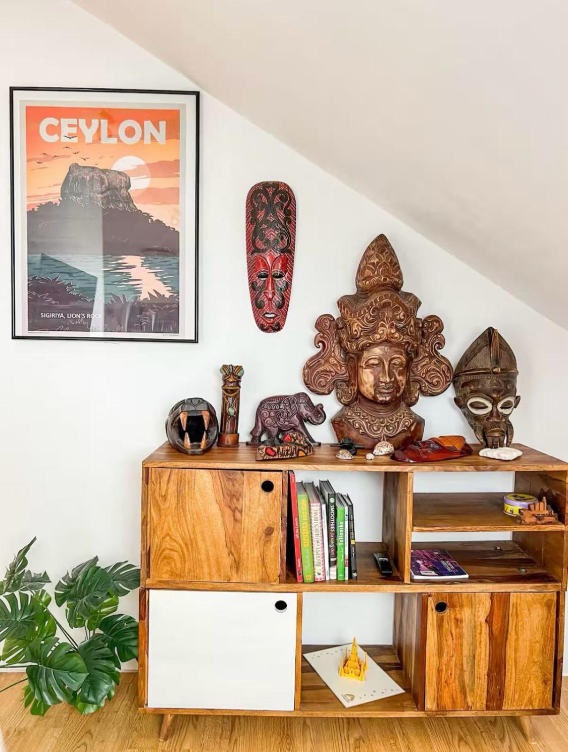 Pilot Otto Smik Apartment *