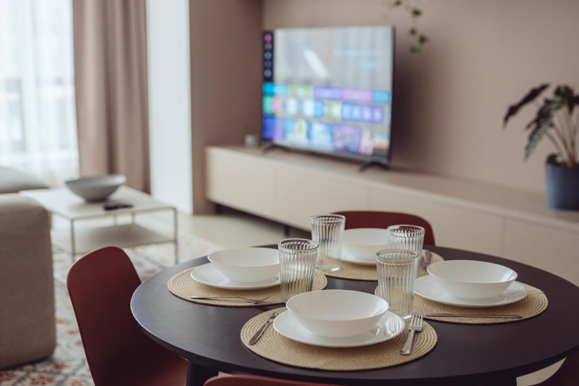 Premium Loft ǀ Ac, 2 Bedrooms, Free Parking * Pressburg