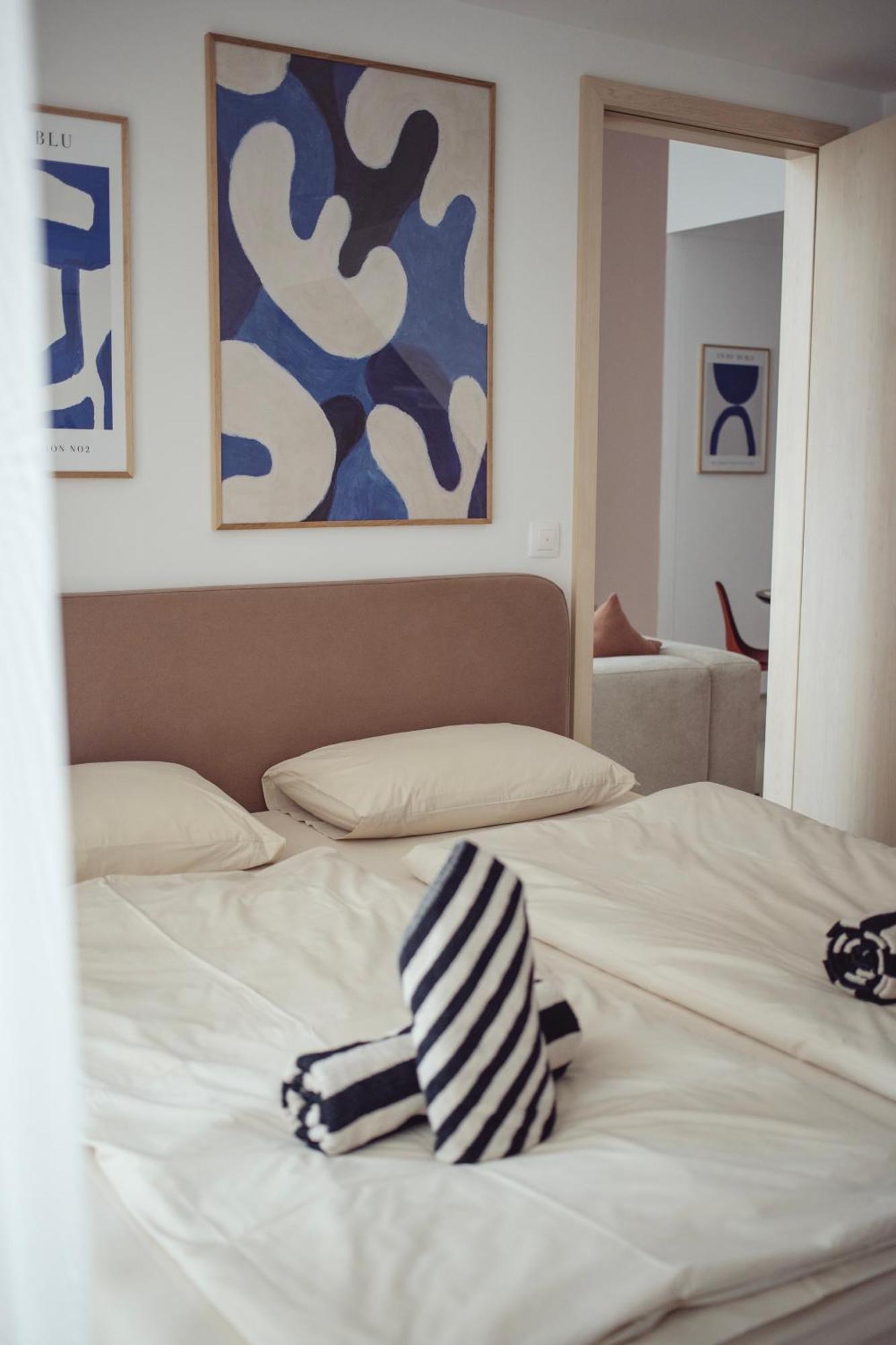 Premium Loft ǀ Ac, 2 Bedrooms, Free Parking Bratislava