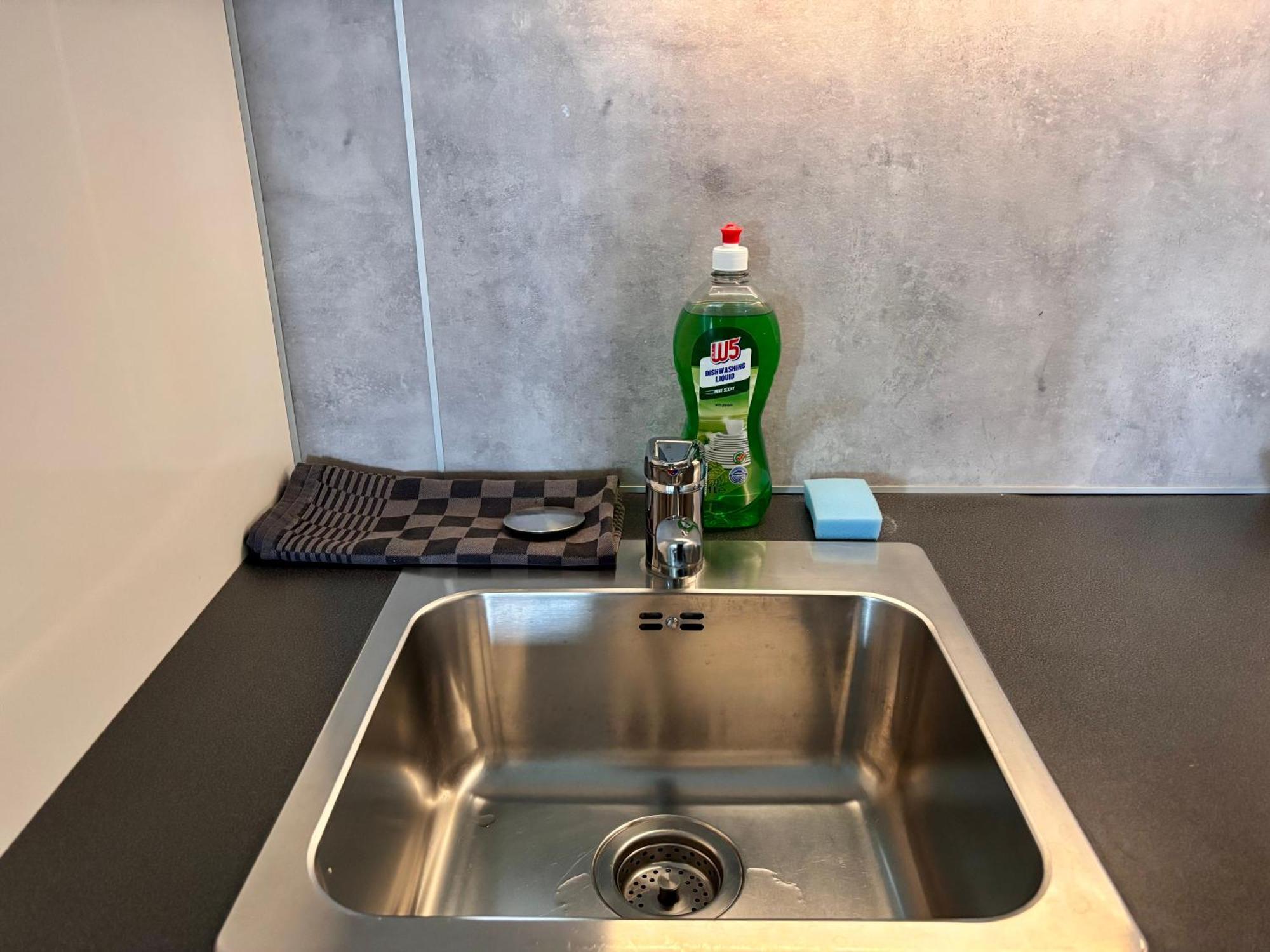 New Apt, Parking In Garage In Matador Resident Apartment *
