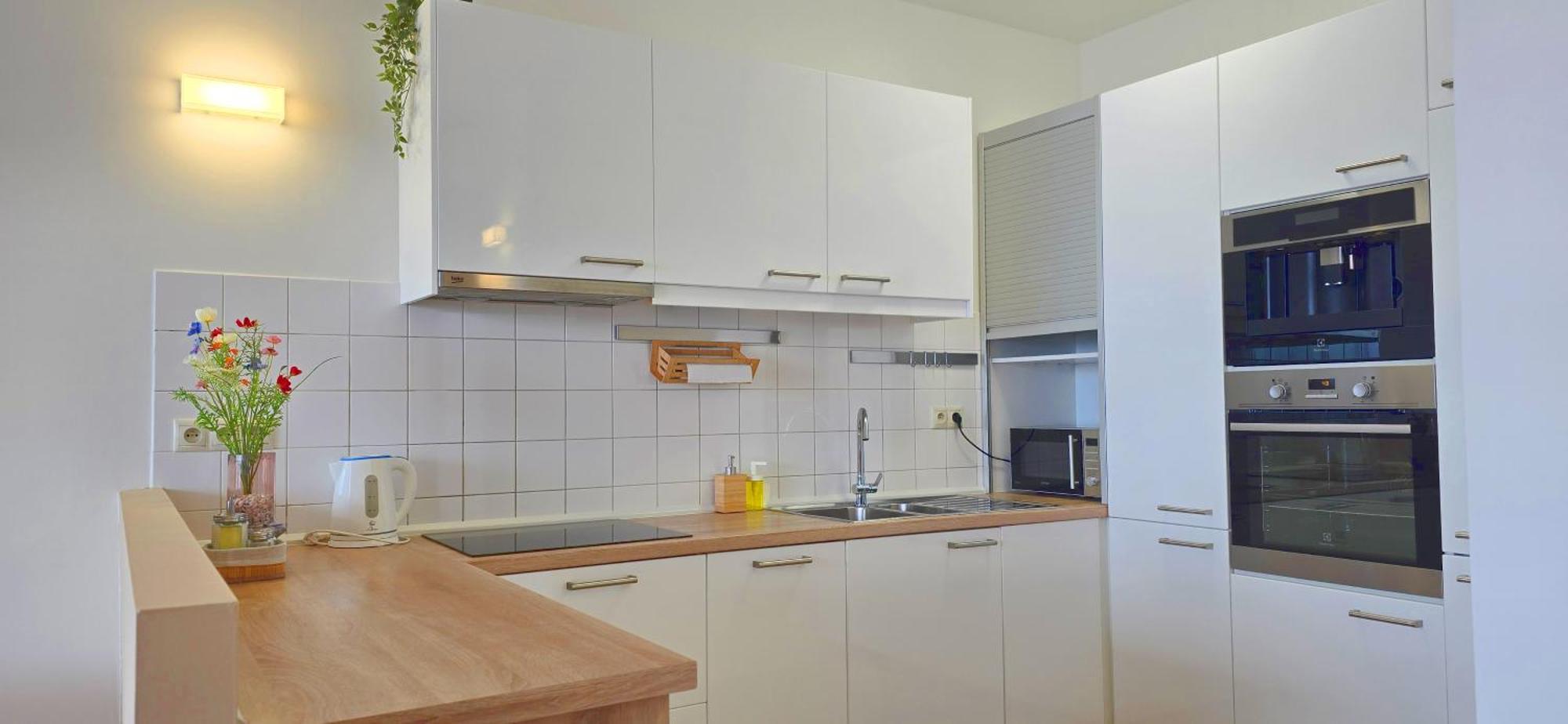 Castle View Sky, 3 Rooms, 1 Loggia, Free Parking *