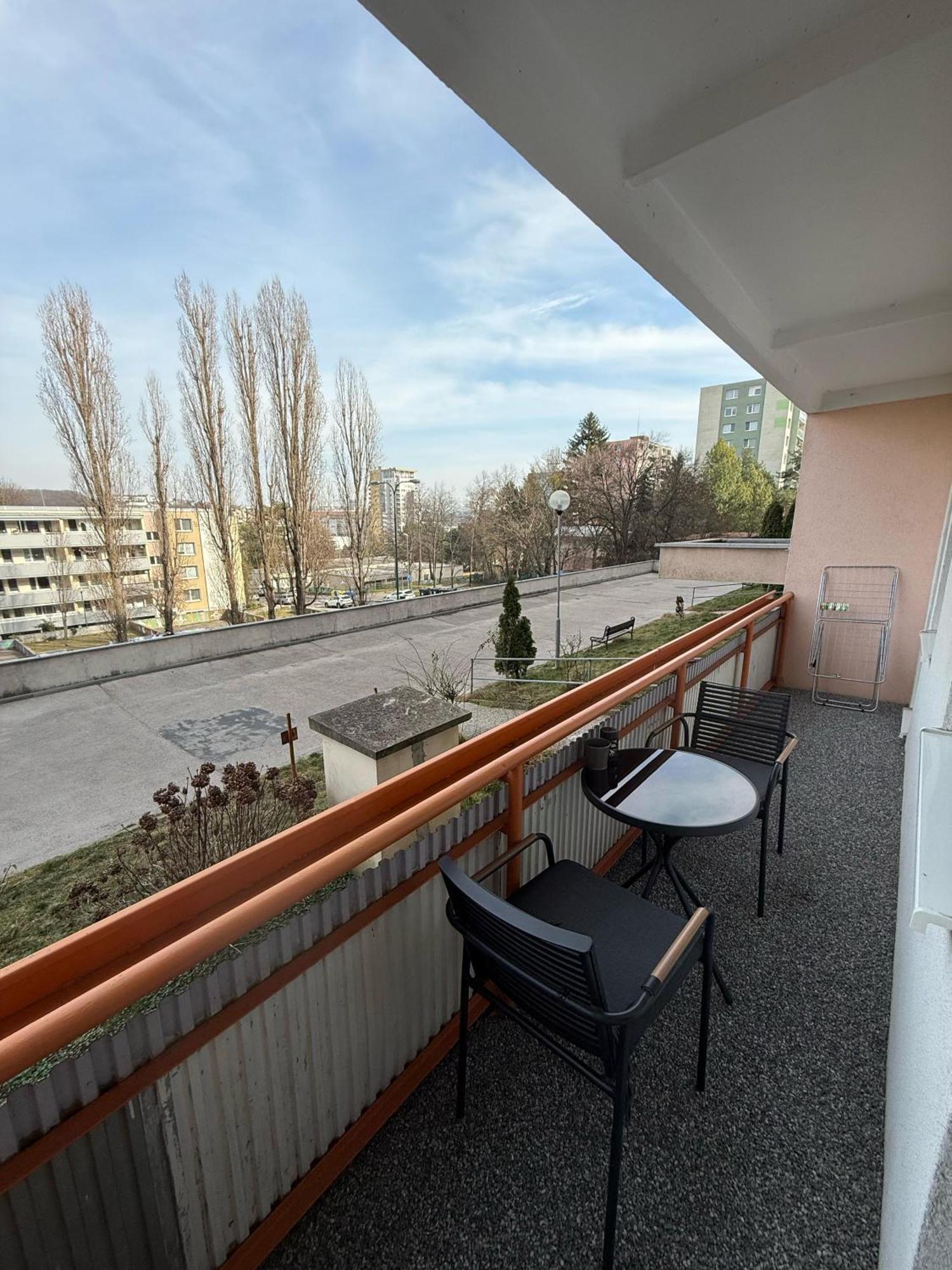 Modern Near Center With Easy Transport Access Apartment Bratislava