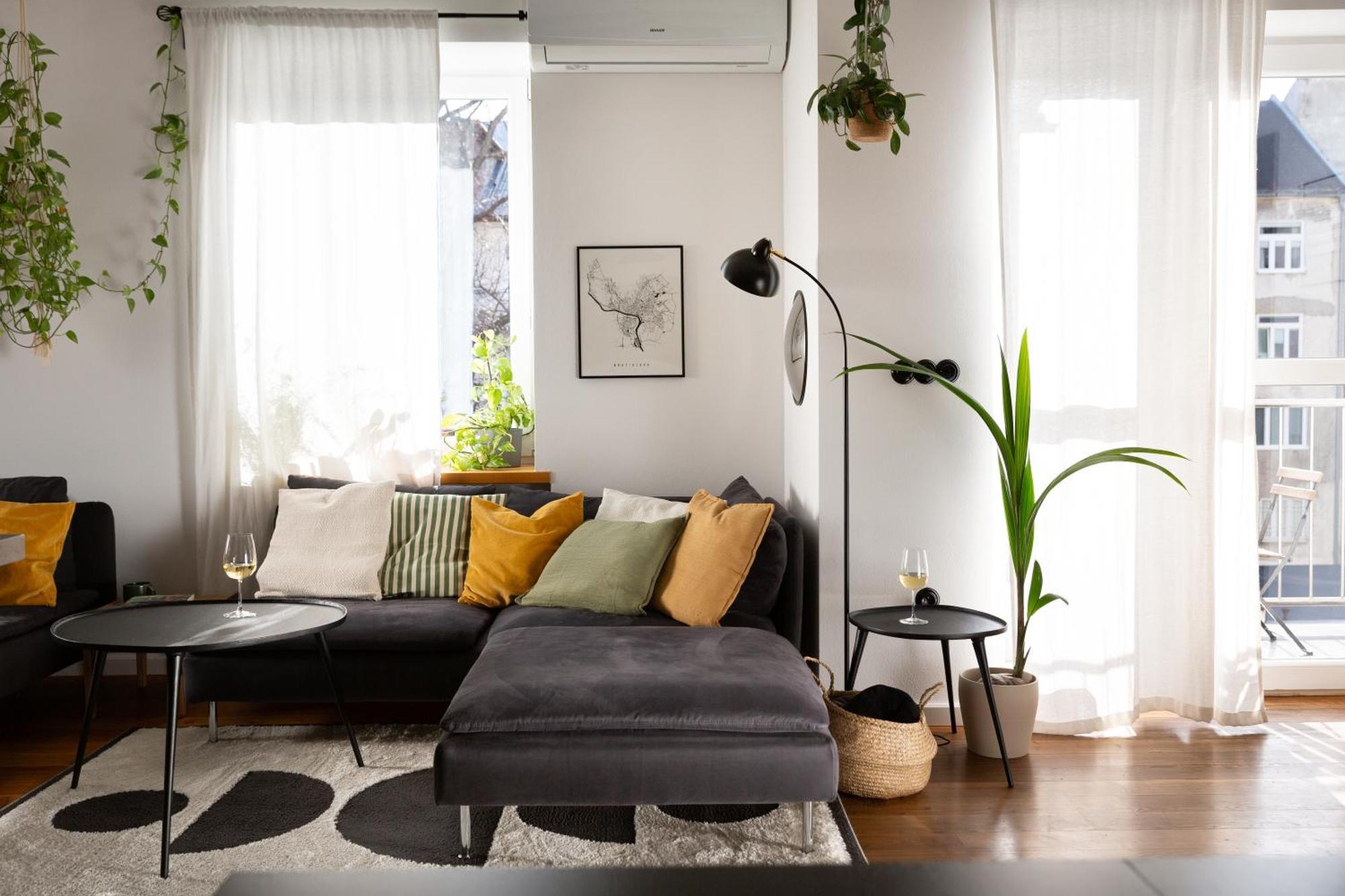 Evergreen - Old Town Spacious Stylish With Ac And One And A Half Bath, Baby & Kid- Friendly Bratislava