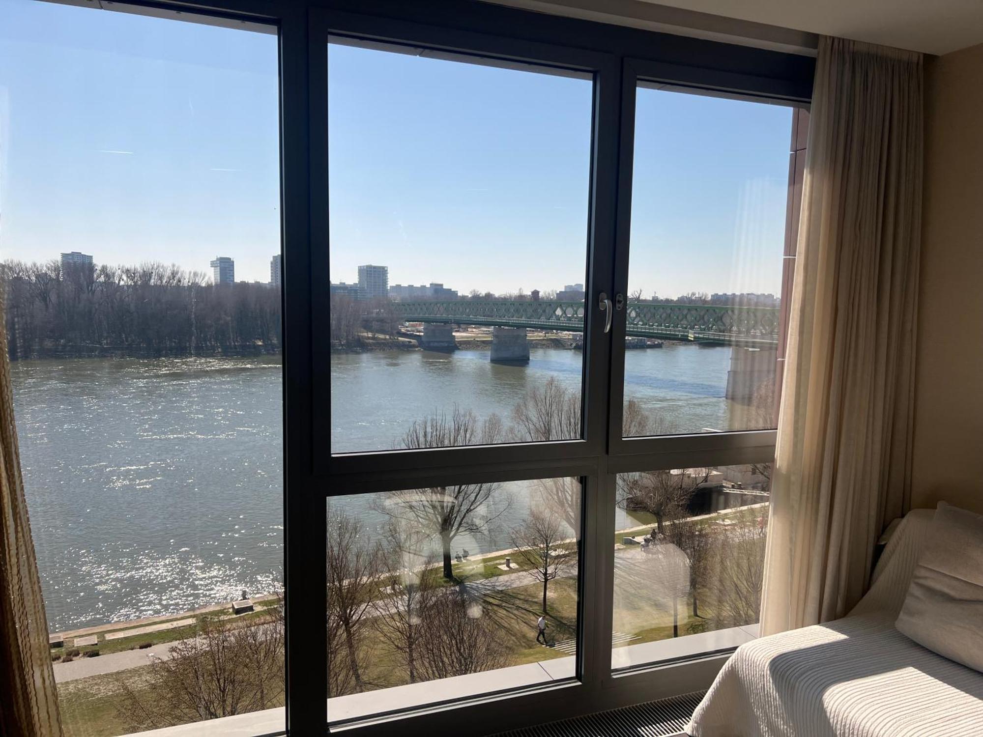 Apartment Elite River View Bratislava