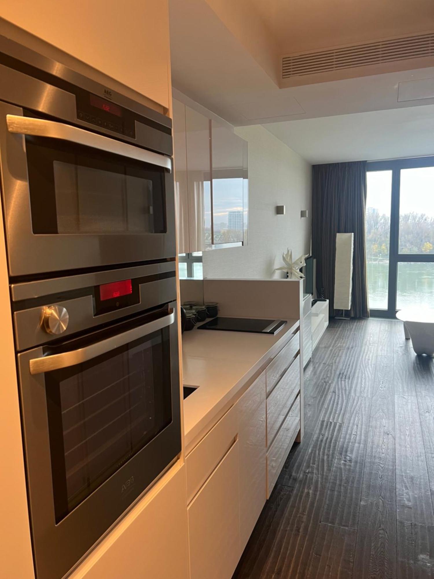 Elite River View Apartment *
