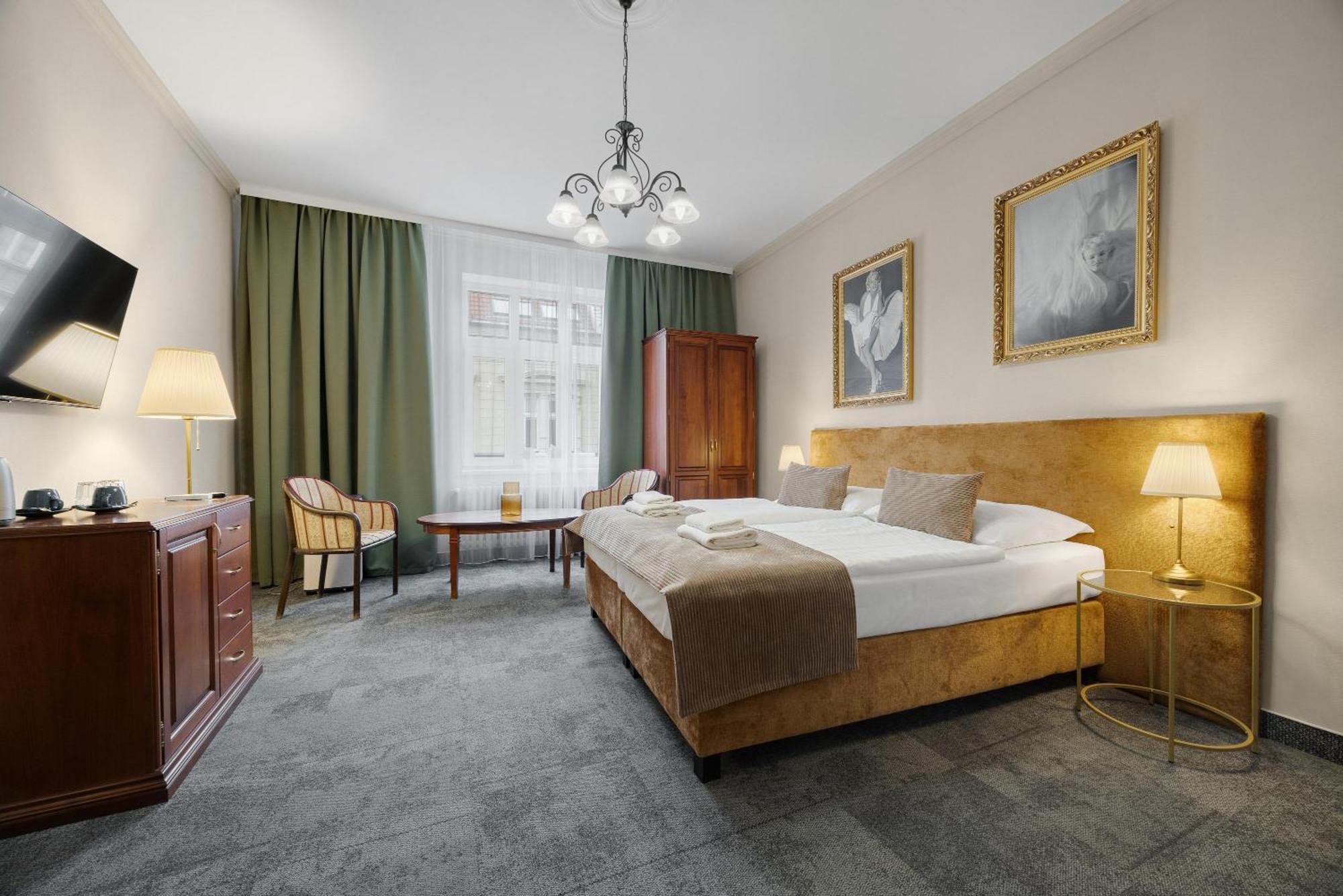 Hotel Reverie 3*