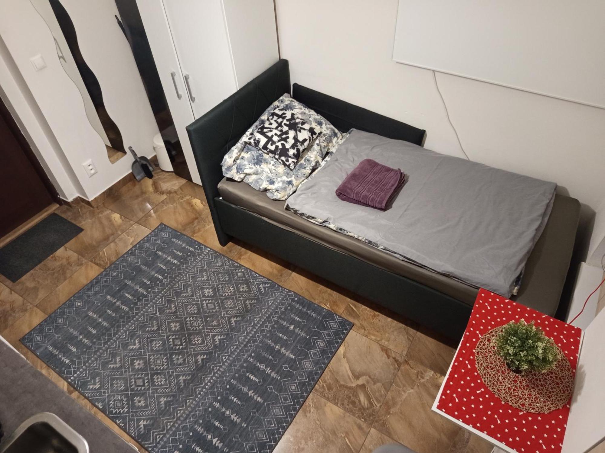 Studio12 Apartment *