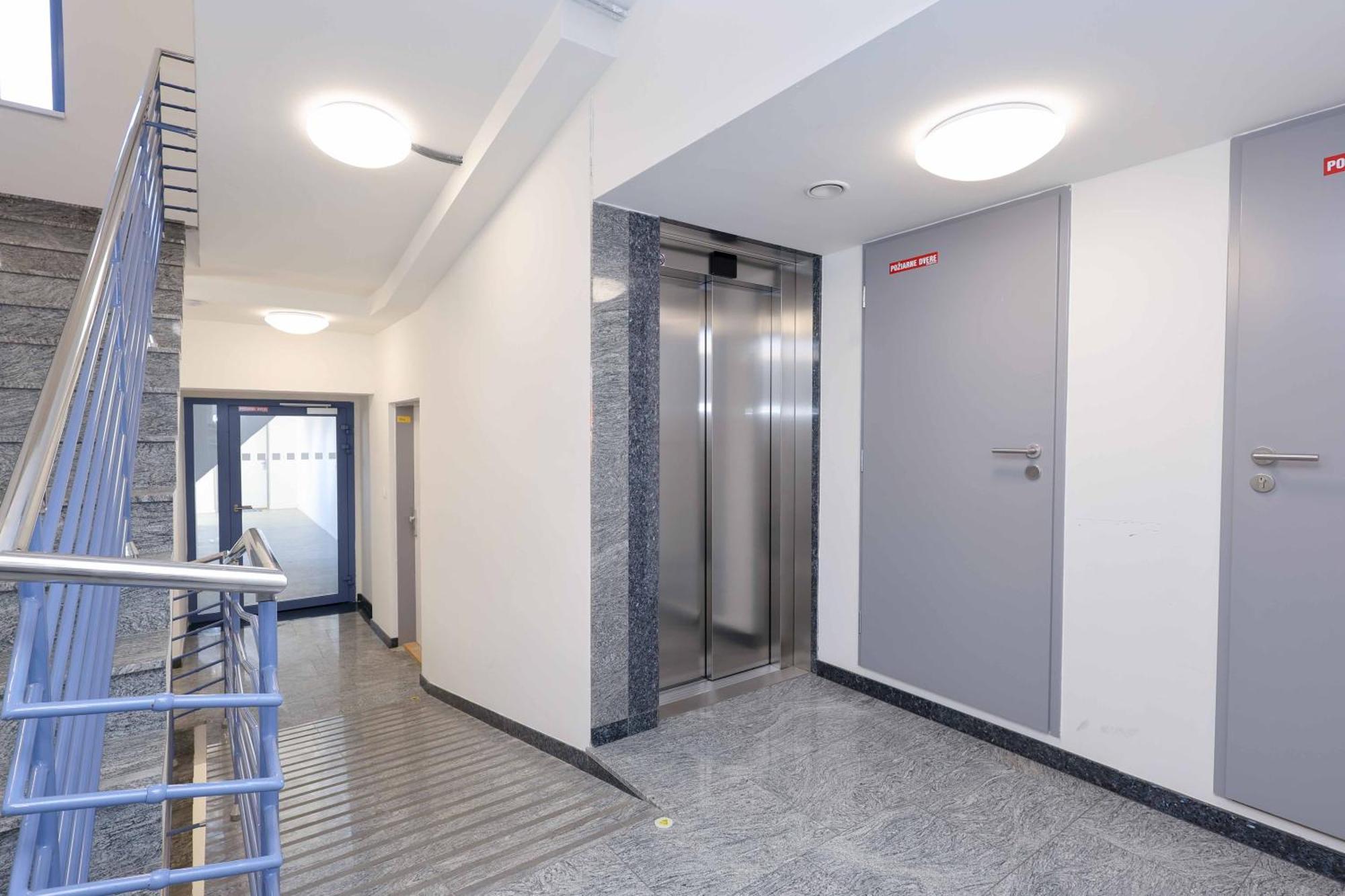 Peaceful Oldtown Free Parking 2-bedroom Apartment
