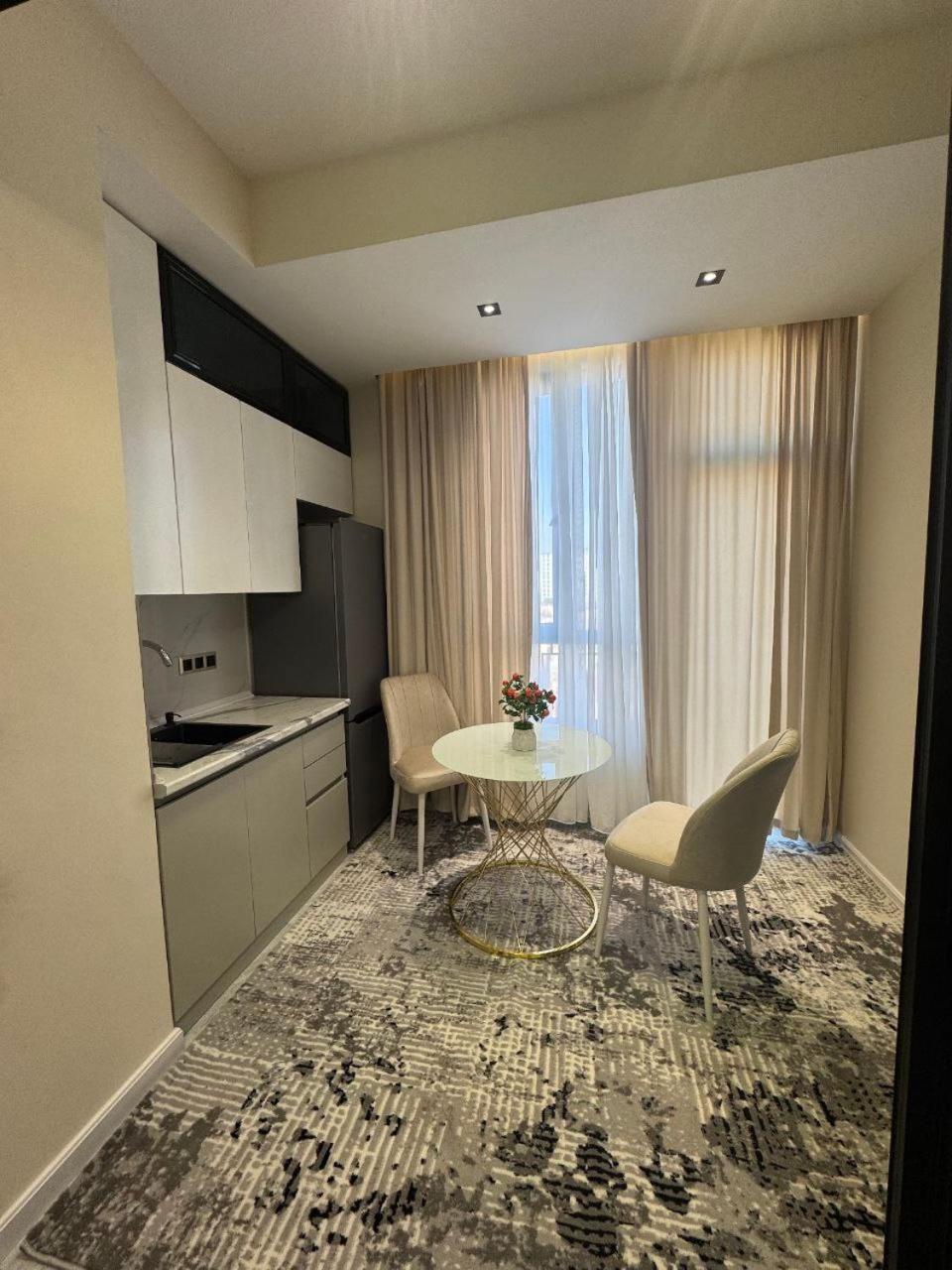 Your Cozy Oasis In Apartment