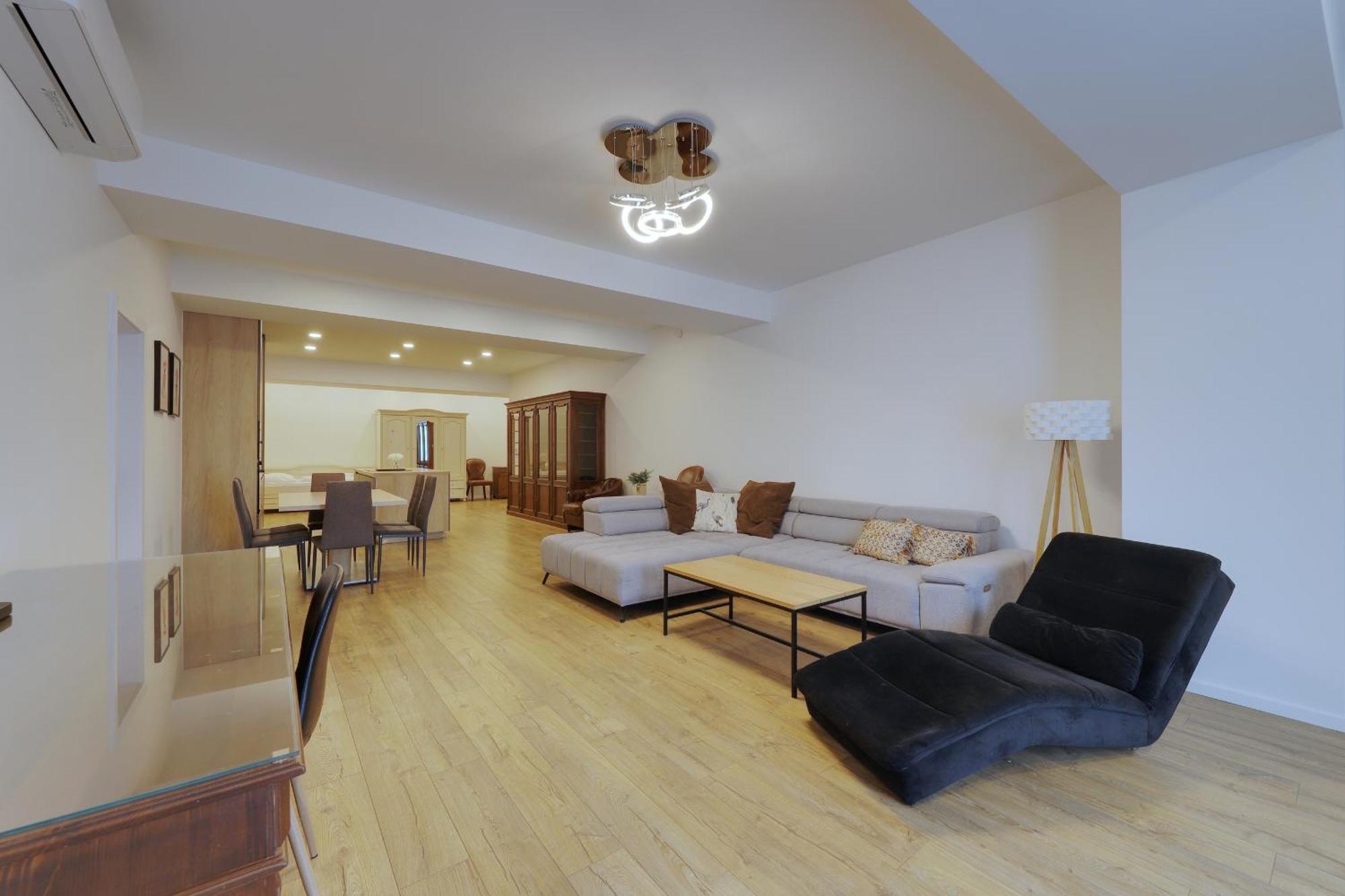 Shone Old Town 2 Bedroom Apartment
