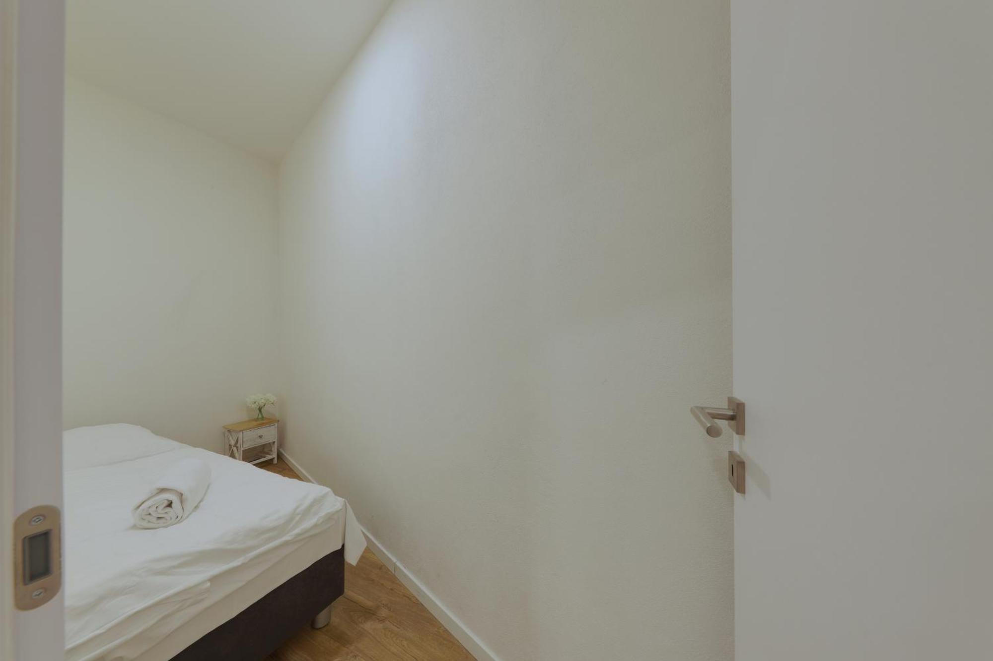 Shone Old Town 2 Bedroom Apartment *
