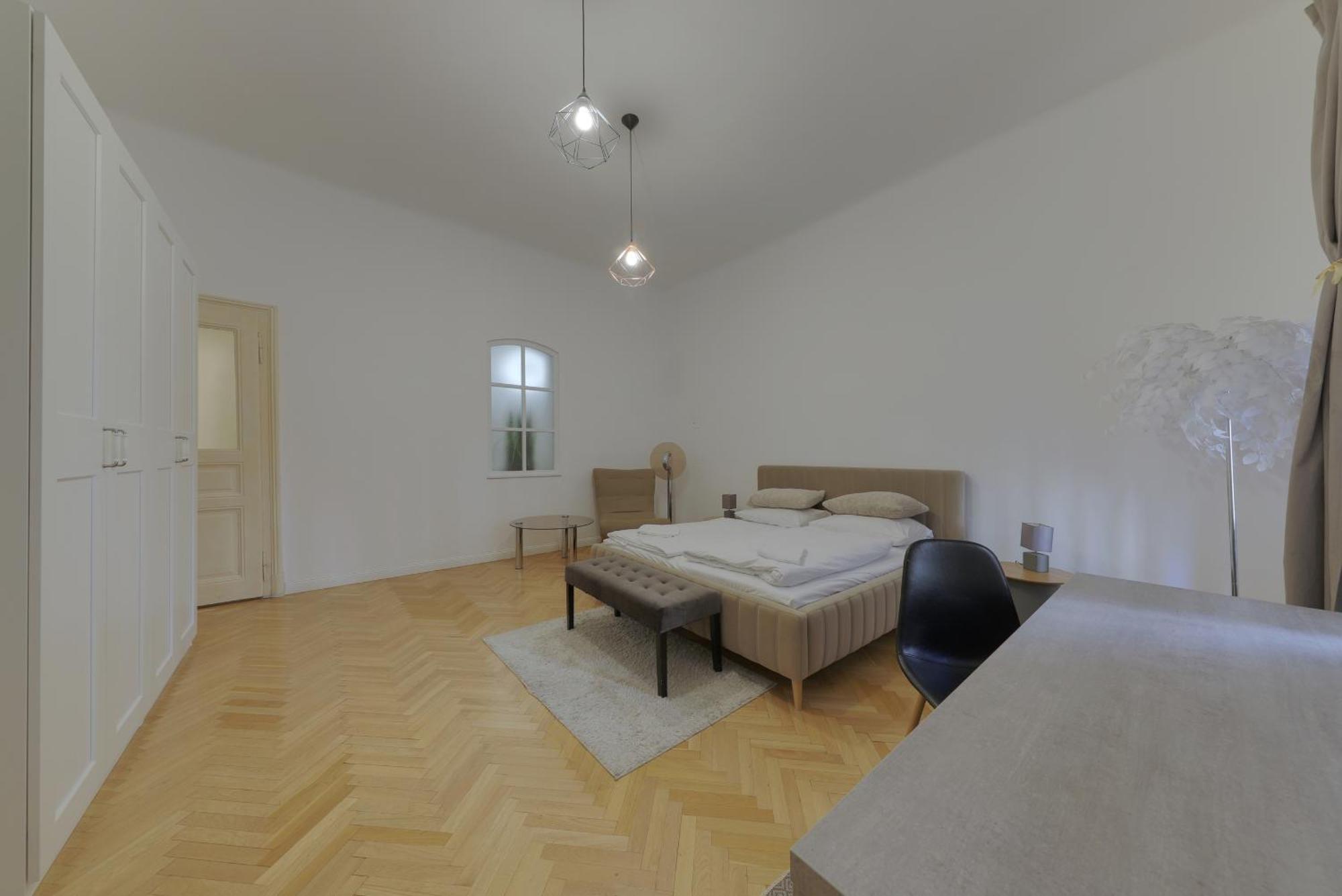 Beautiful At The Old Town Apartment *