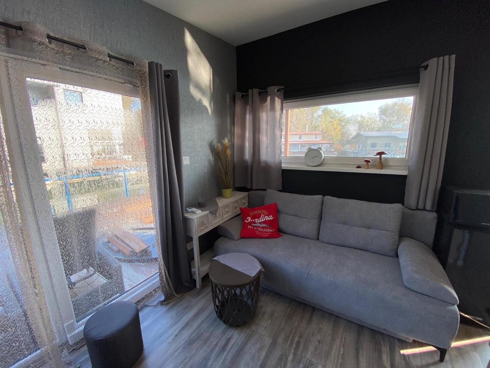 Houseboat Na Dunaji - Apartment *