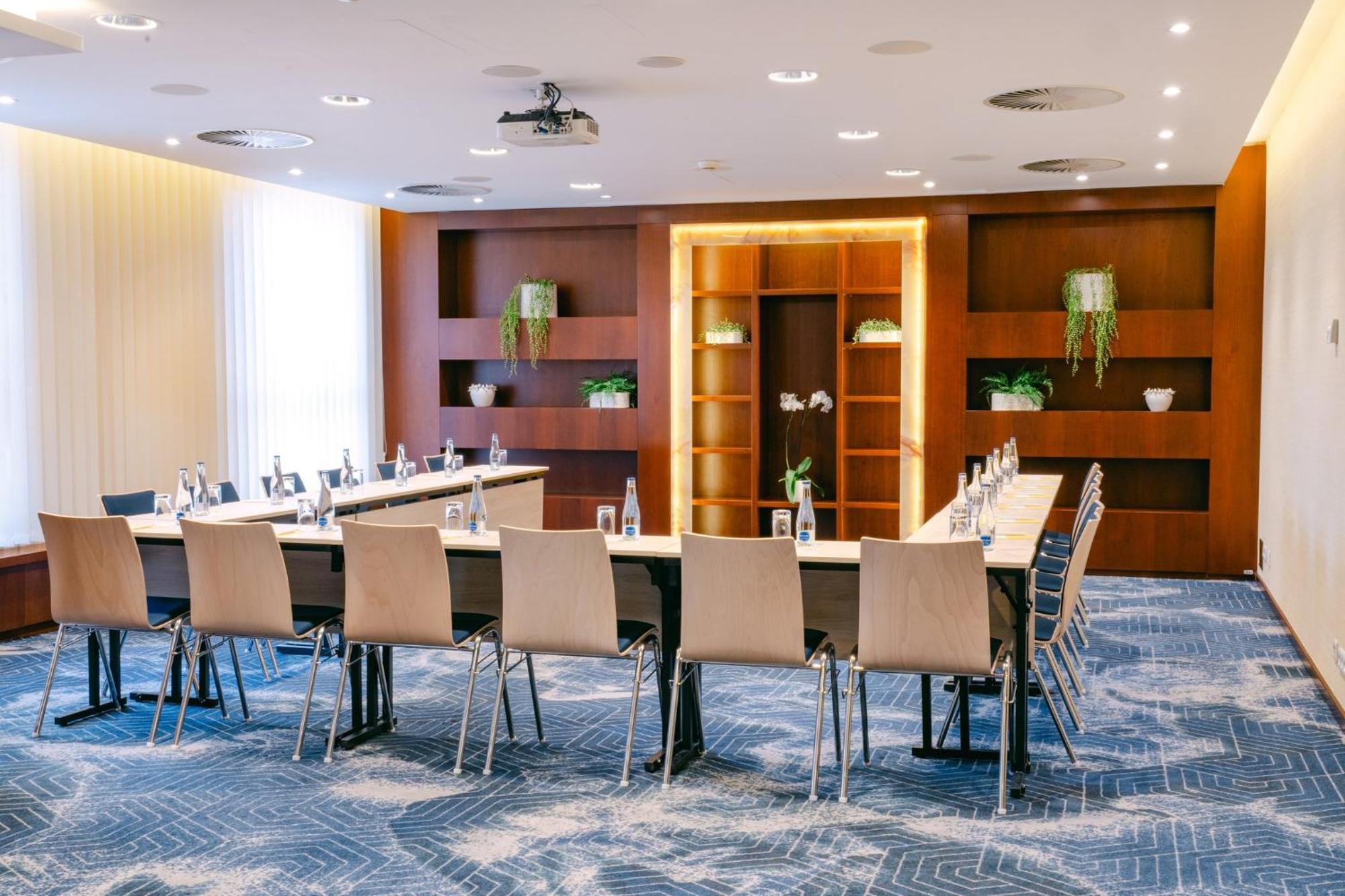 Crowne Plaza By Ihg 4* Bratislava