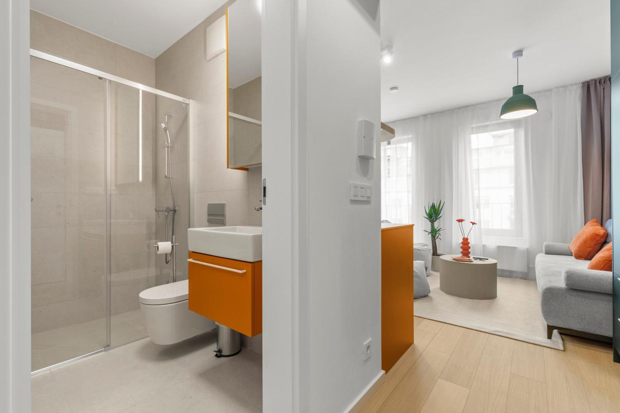 Apartment Lam Orange Ac - Balcony *