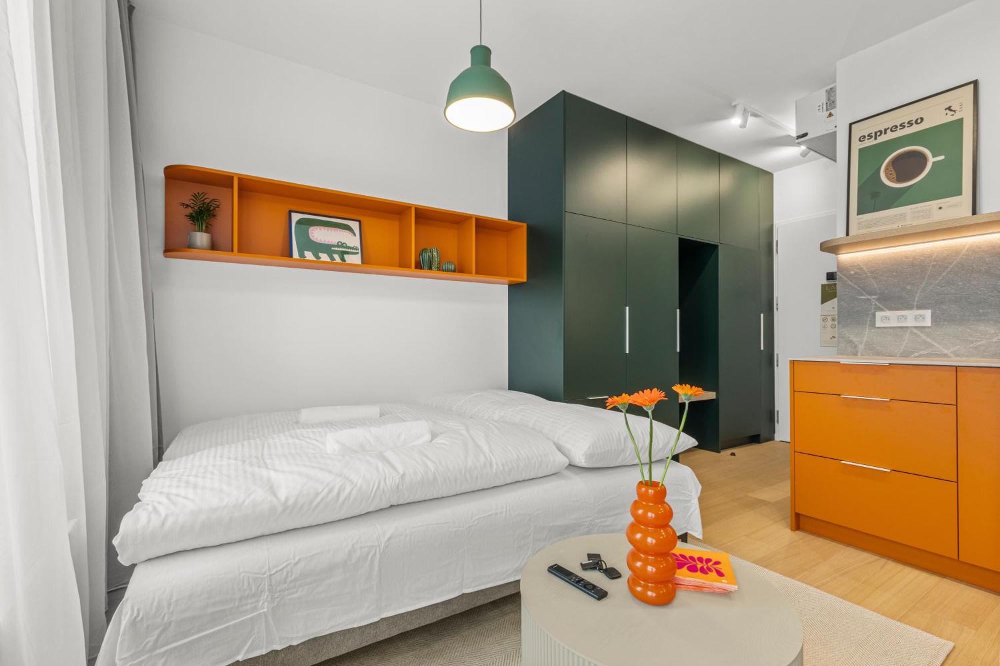 Lam Orange Ac - Balcony