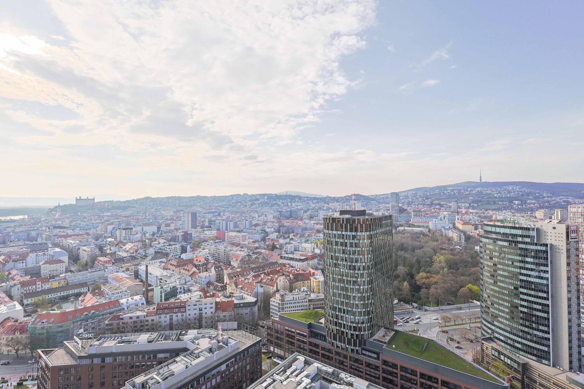 Skypark Tower 3- Free Parking And Views Apartment