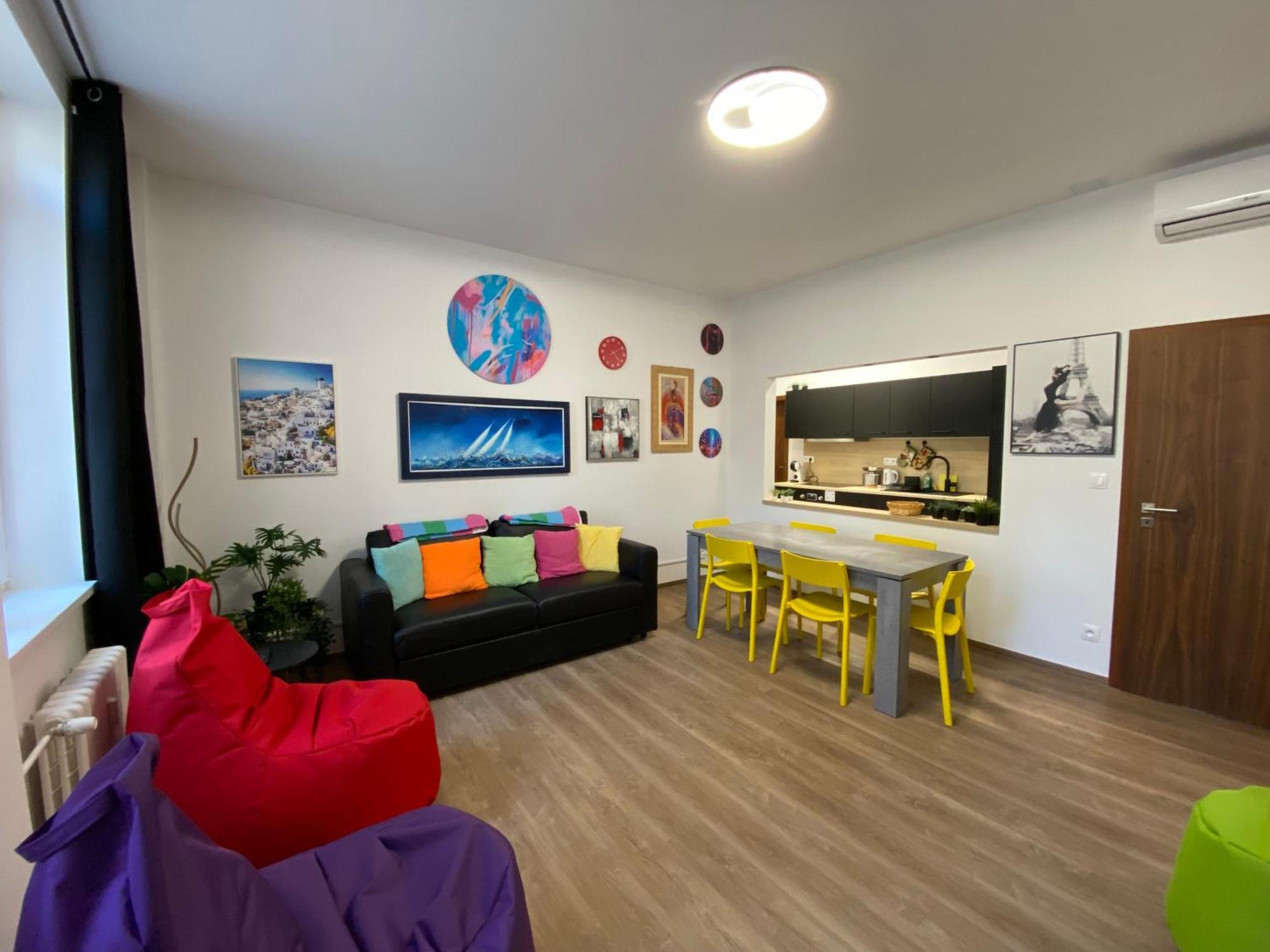 Art Design Gallery - Centre Apartment Bratislava
