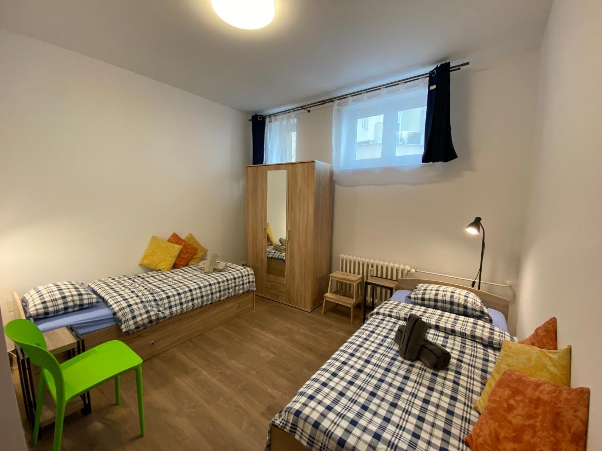 Apartment Art Design Gallery - Centre
