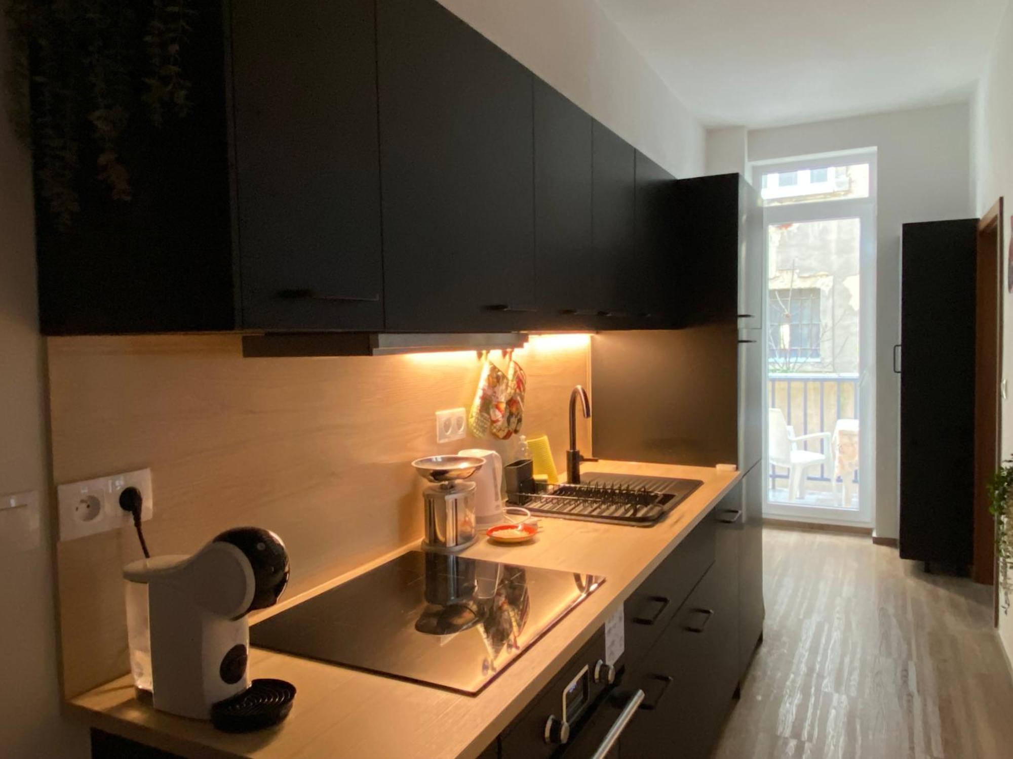 Art Design Gallery - Centre Apartment