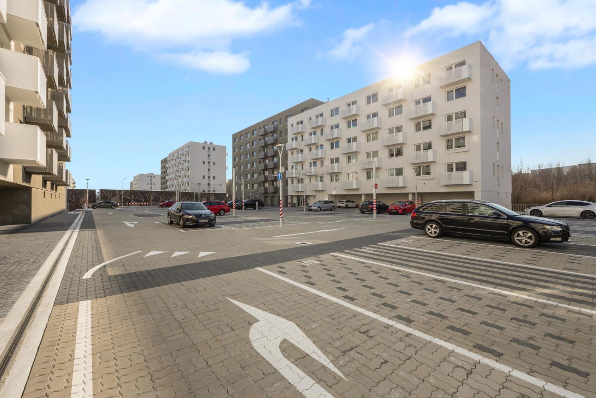 Apartment Sunny, Brand New, Luxury *