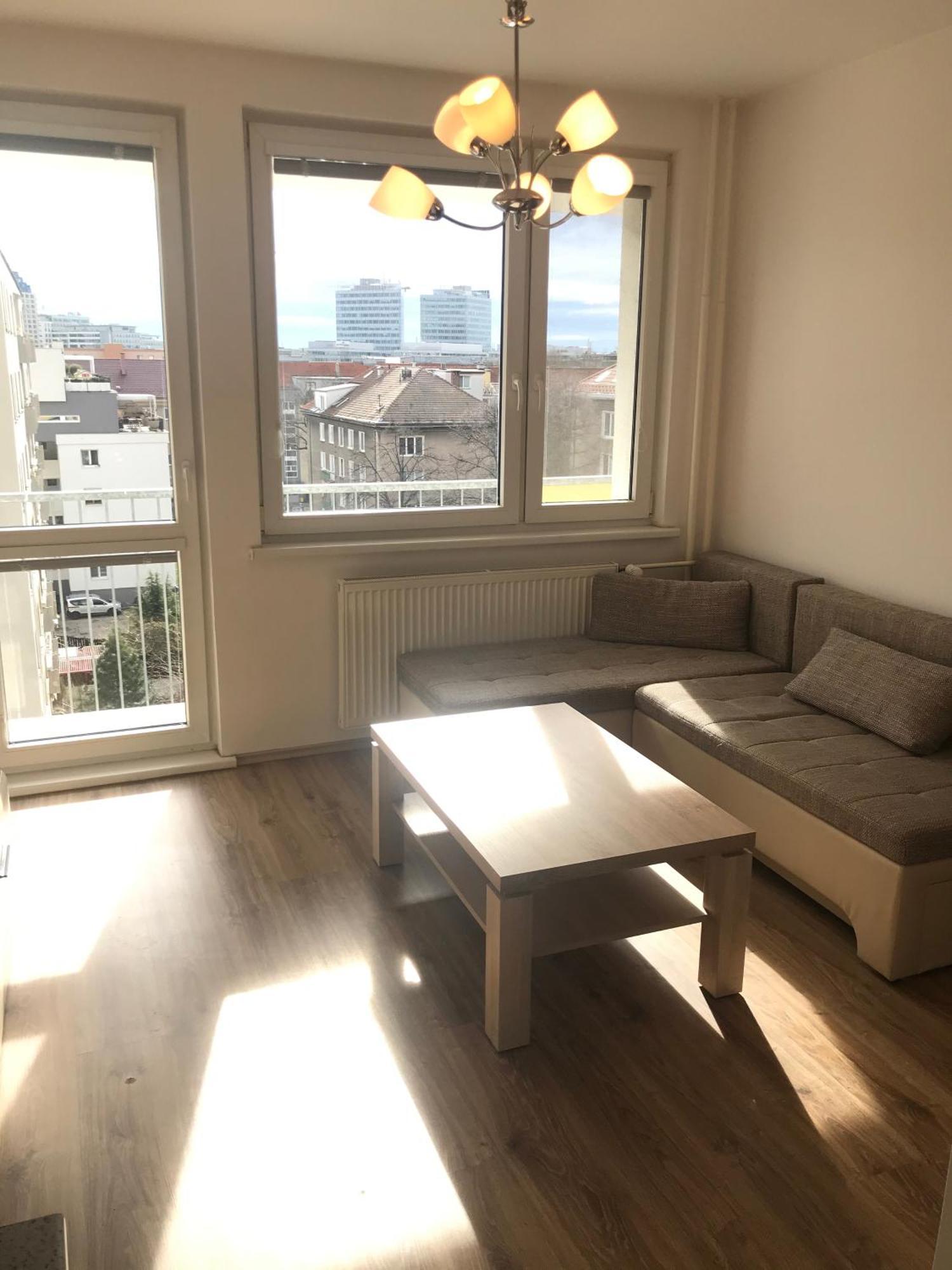 Nivy Balcony Next To Bus Station Apartment *