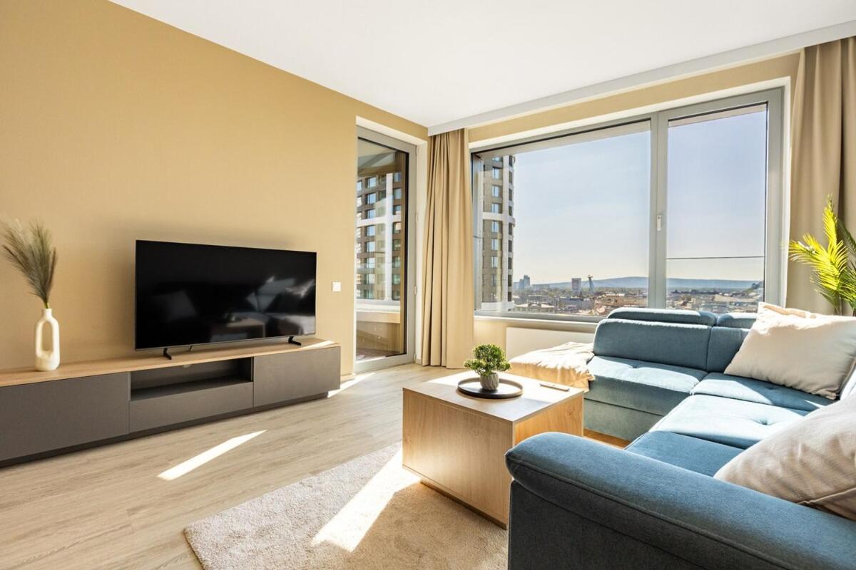 Skypark's Royal Castle View * Bratislava