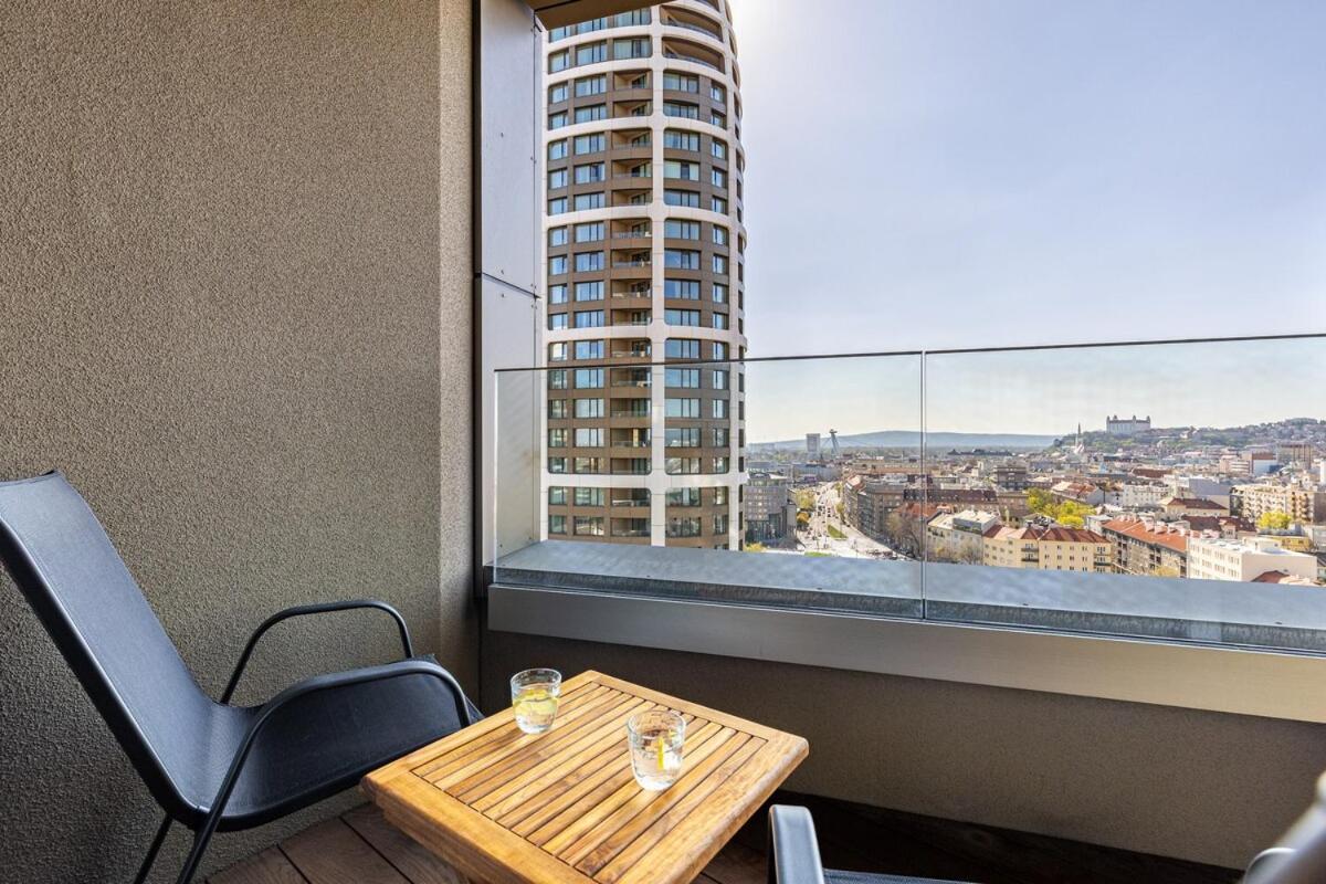 Apartment Skypark's Royal Castle View