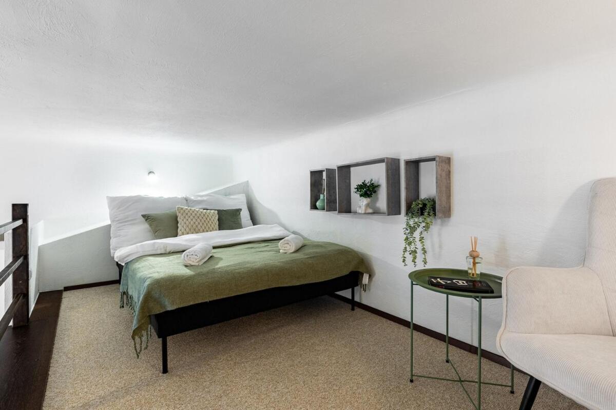 The Heart Loft Apartment