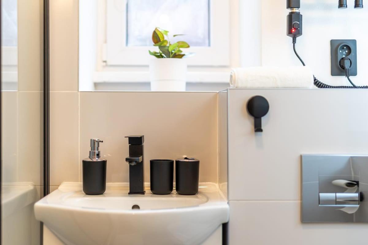 Calm Center Modern Apartment Bratislava