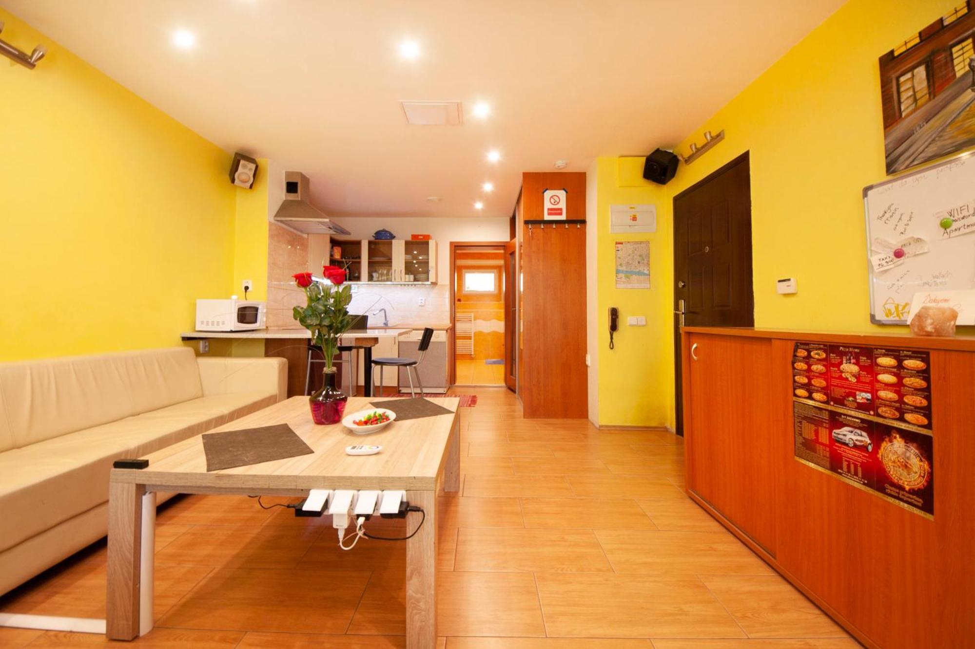 Center Of With Jacuzzi Apartment *