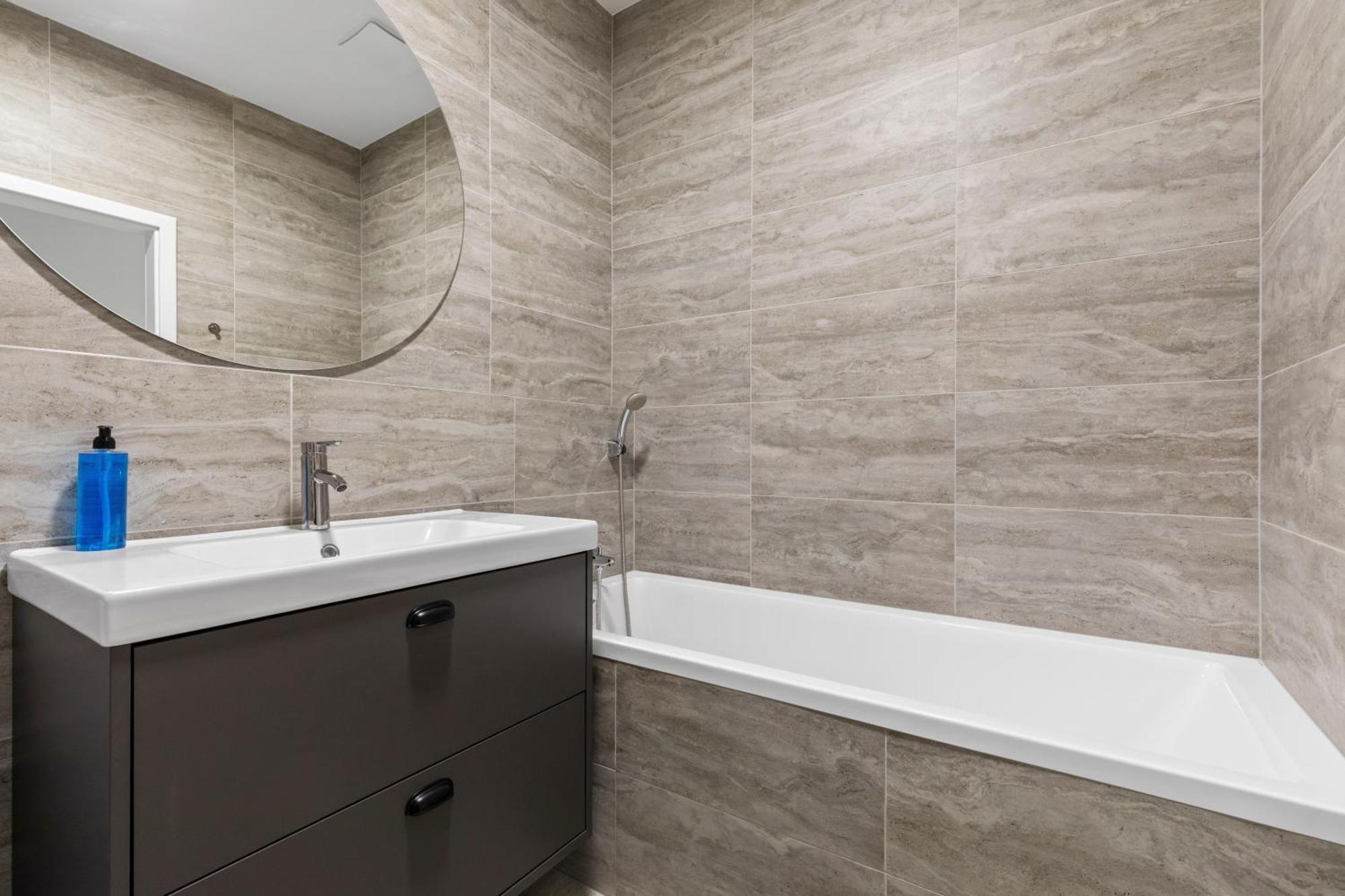 Lam Serenity Free Parking - Balcony * Bratislava
