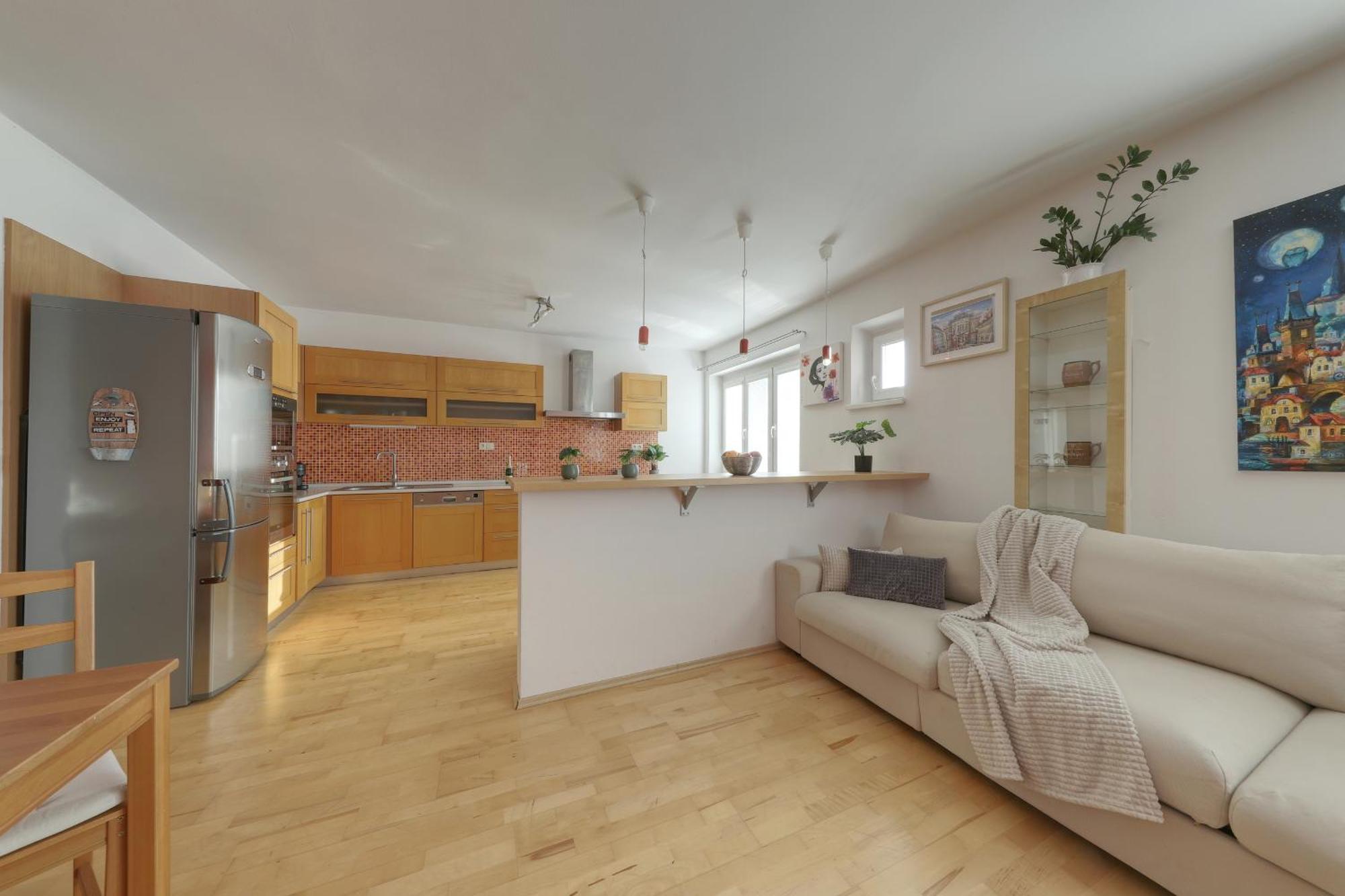 Apartment Lovely