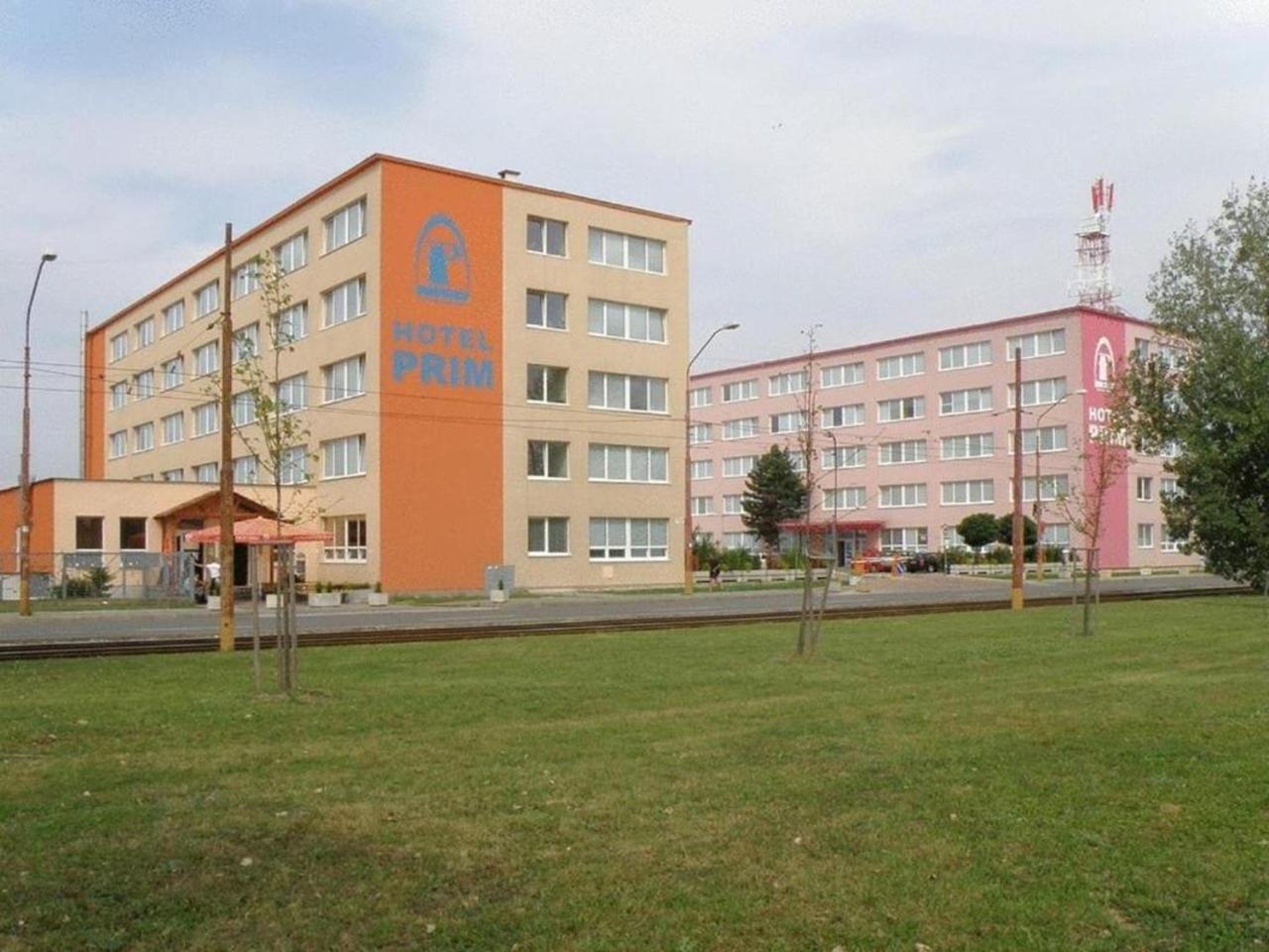 Prim 2* Bratislava