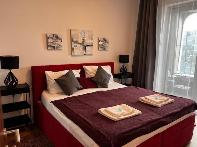Skau White In Sky Park 3 Tower 27 Floor Panoramic View Free Parking Apartment