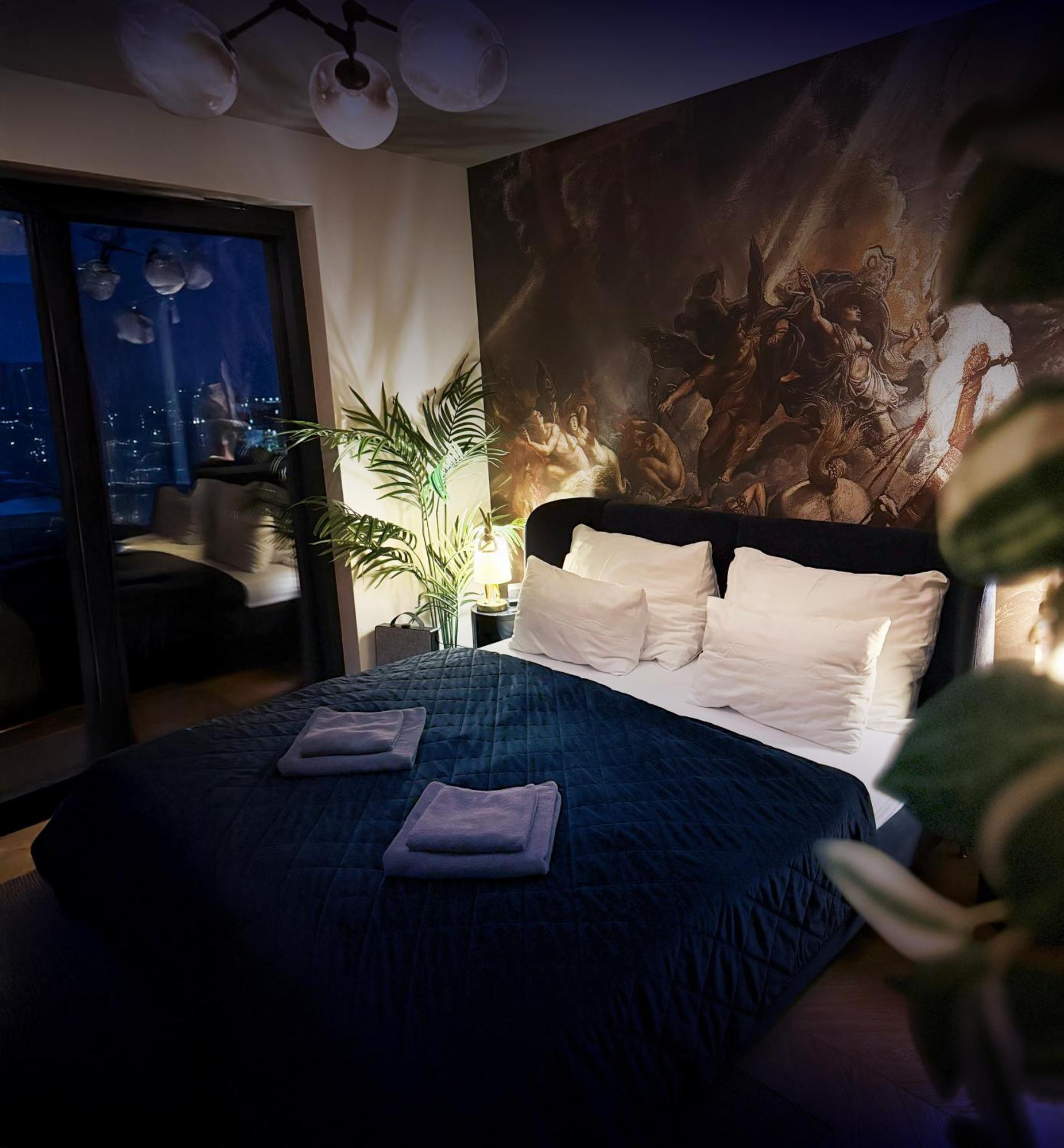 Skyline Elegance With Free Parking * Pressburg