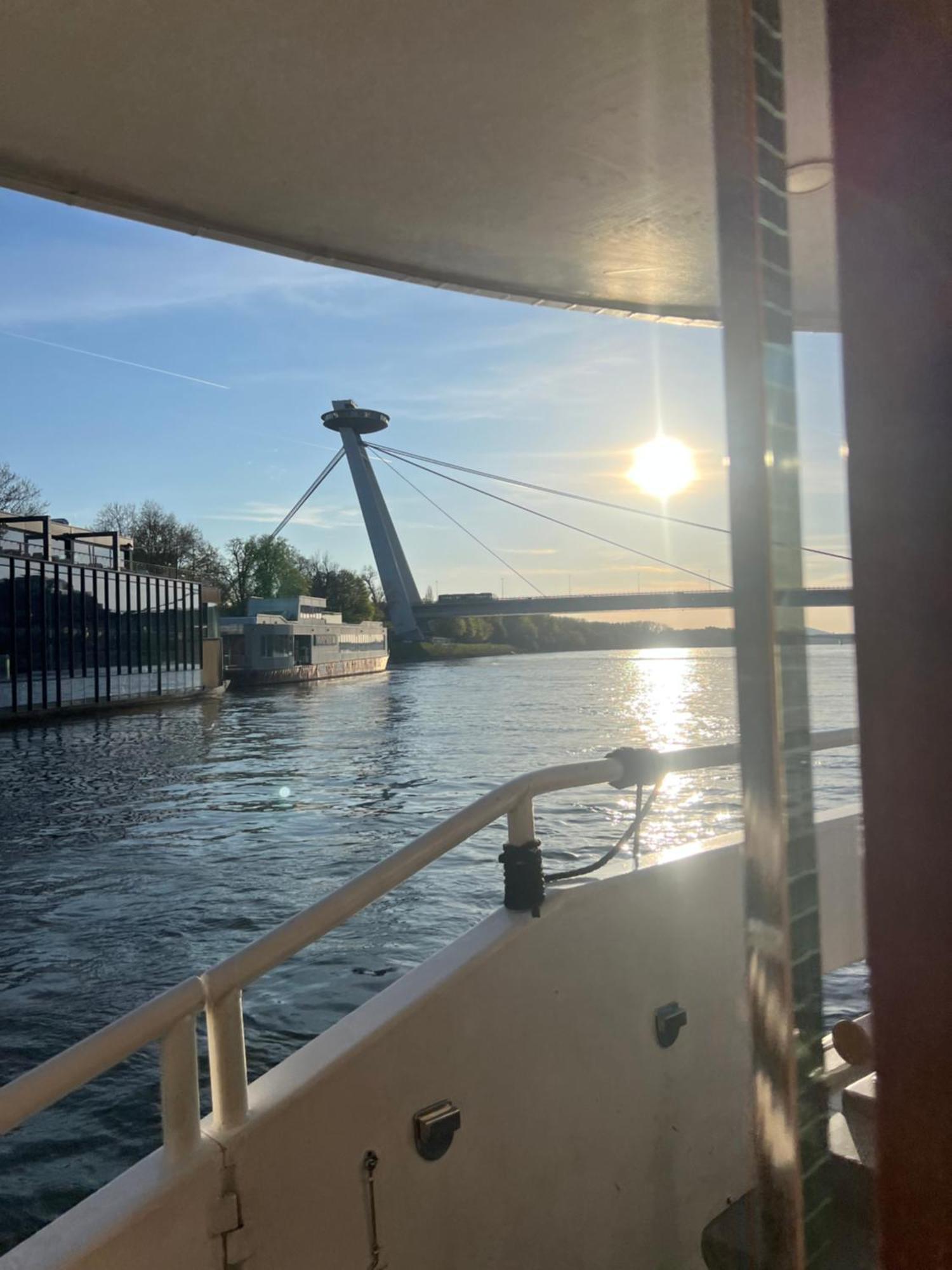 Elite River View *