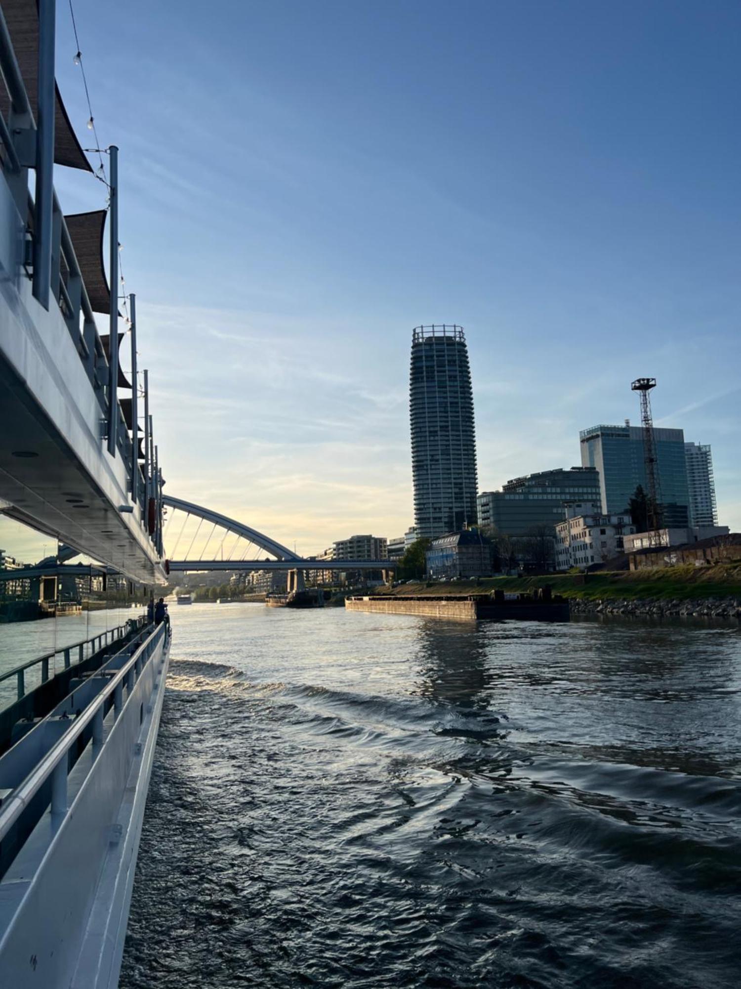 Elite River View Apartment